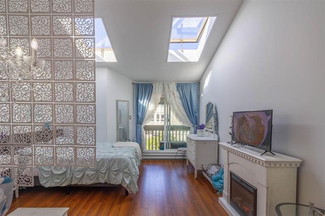 306 1545 E 2ND AVENUE, VANCOUVER 6