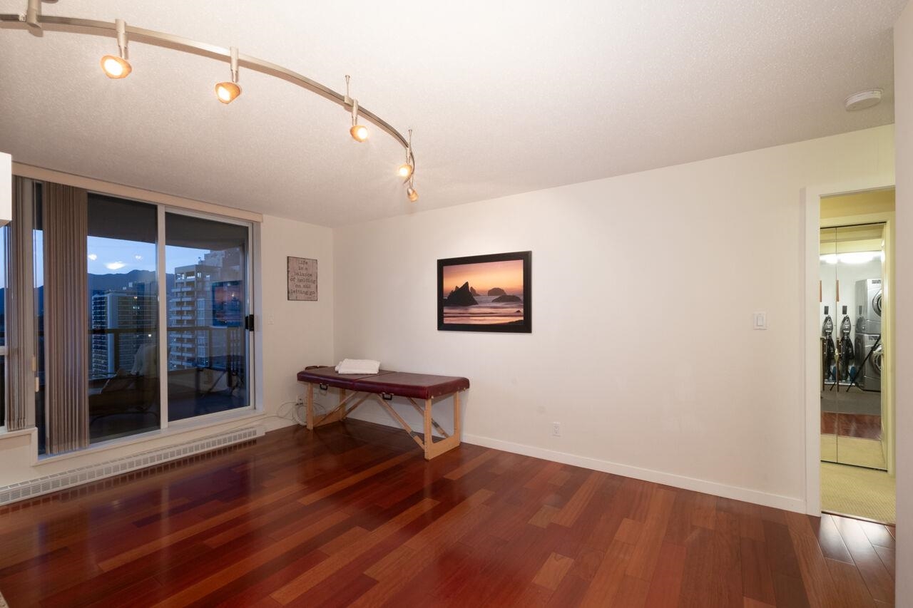 2603 2088 MADISON AVENUE 18