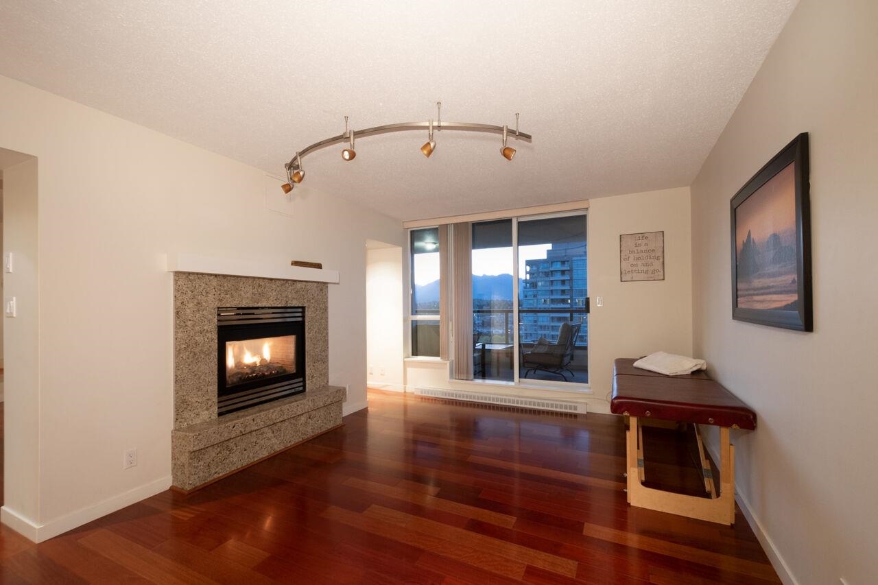 2603 2088 MADISON AVENUE 19