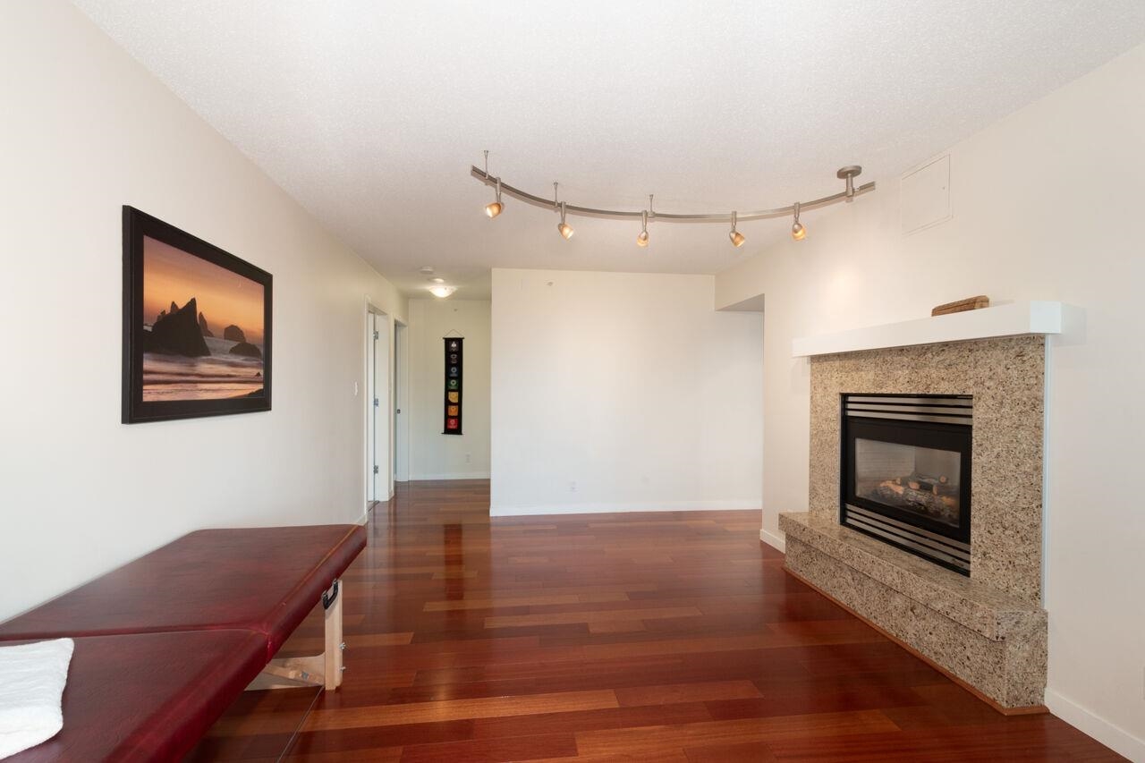 2603 2088 MADISON AVENUE 20