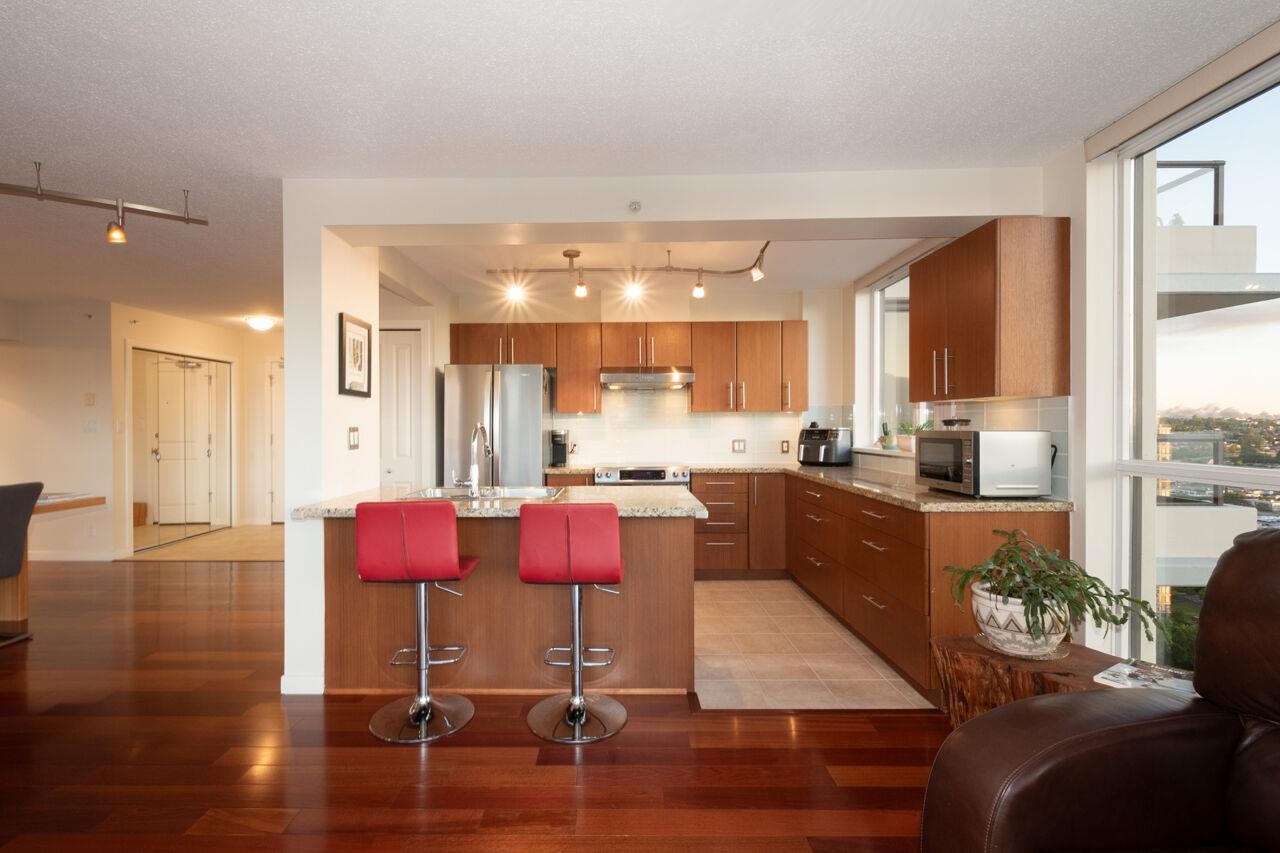 2603 2088 MADISON AVENUE 6