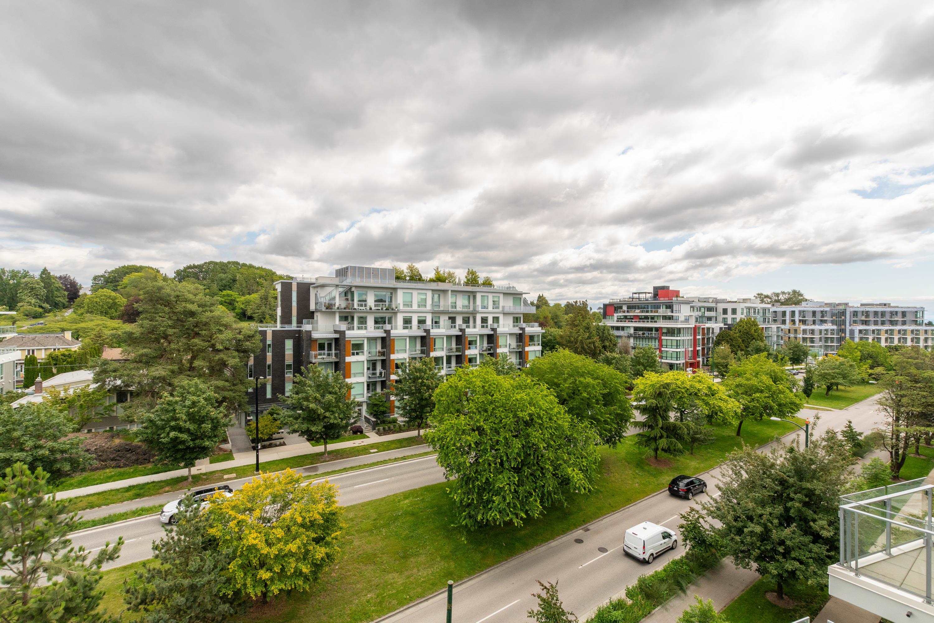 603 5033 CAMBIE STREET 22
