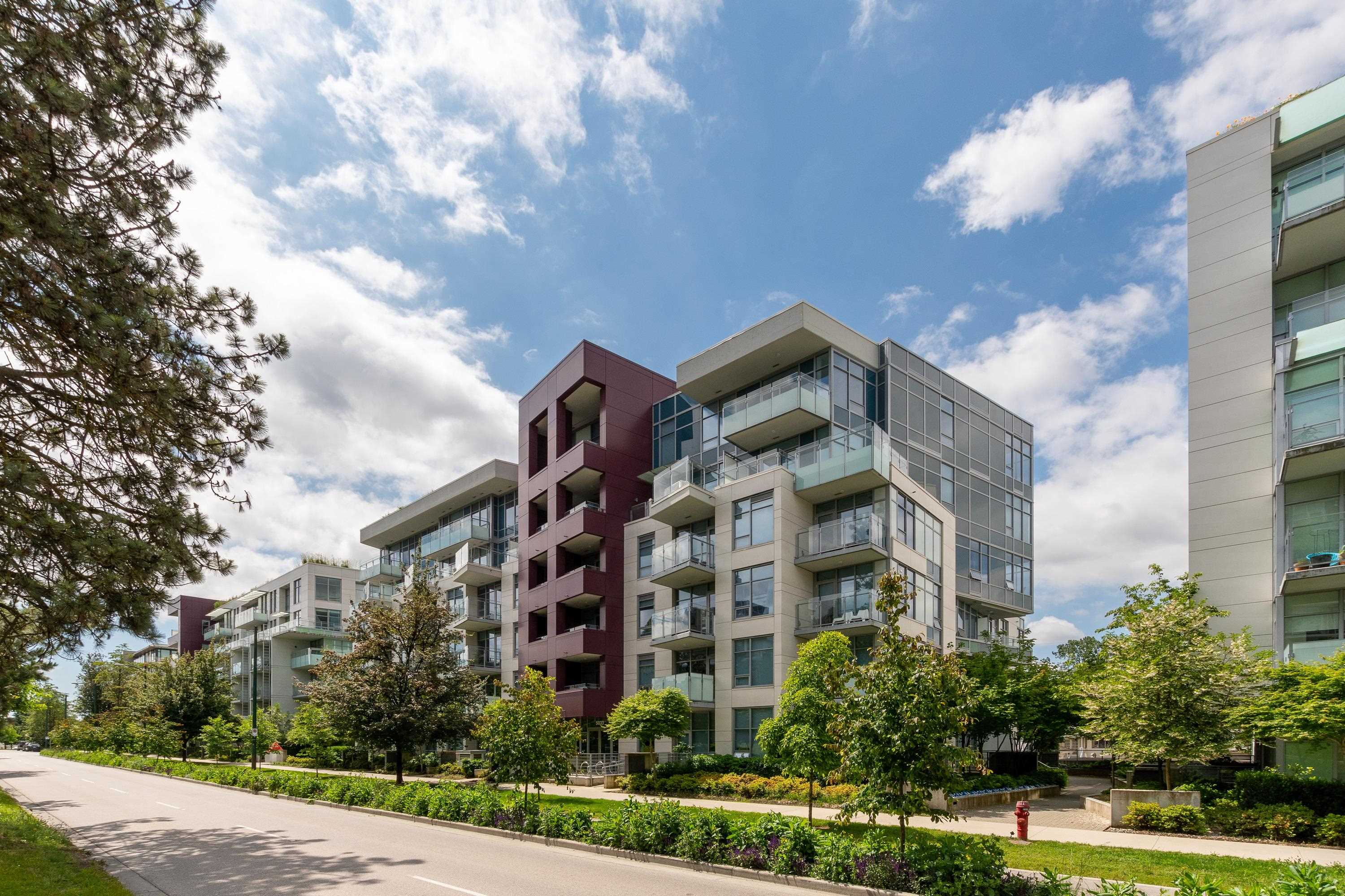 603 5033 CAMBIE STREET 32