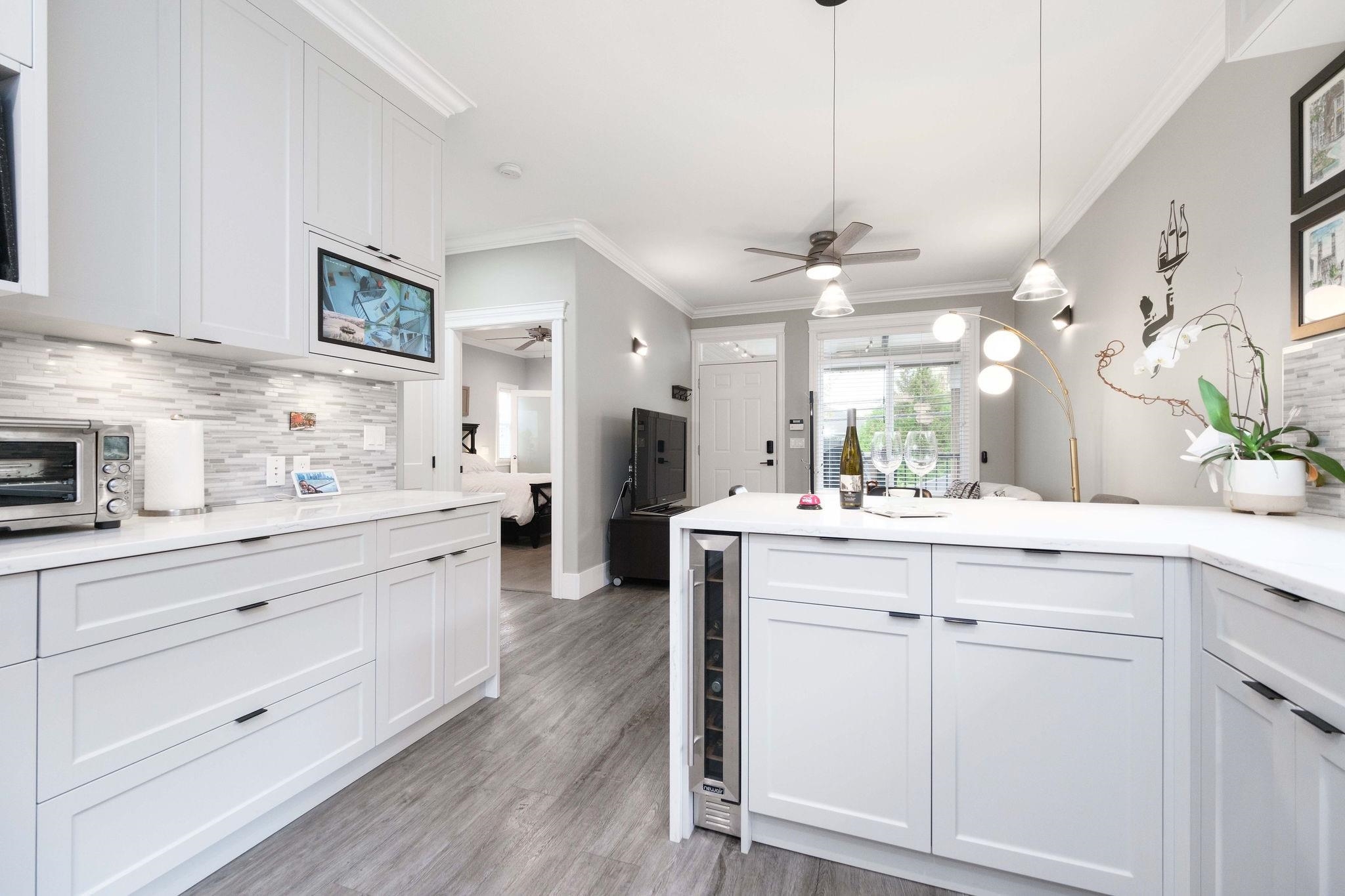 10122 WILLIAMS ROAD 11