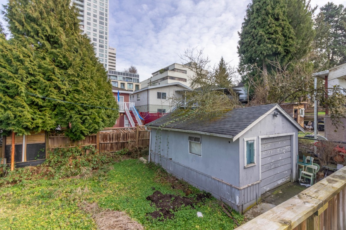 5630 LINCOLN STREET 19