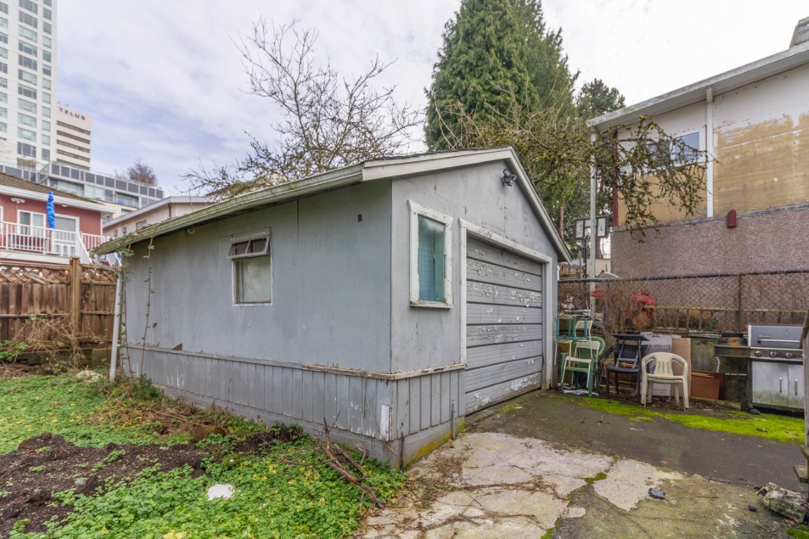 5630 LINCOLN STREET 26