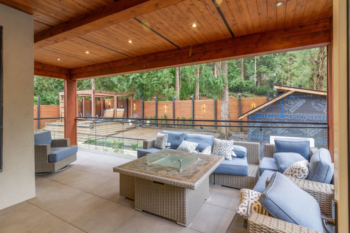 13906 35A AVENUE, SURREY 14