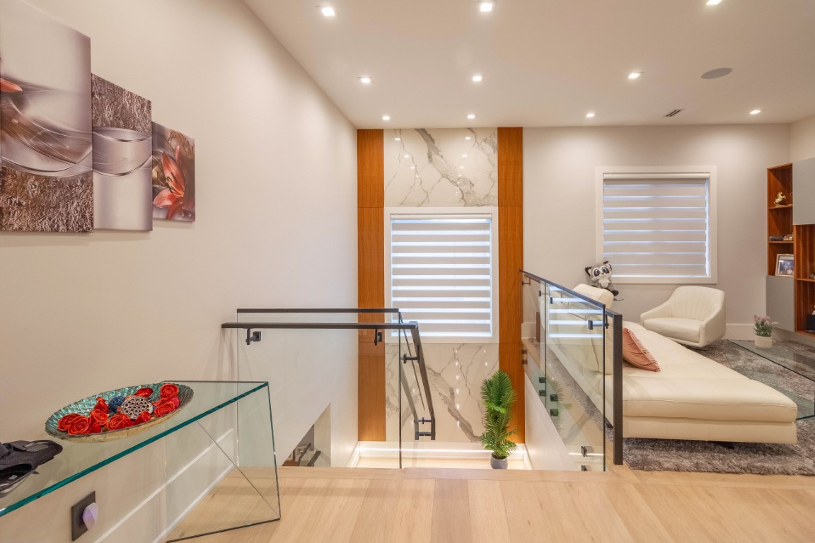 13906 35A AVENUE, SURREY 18