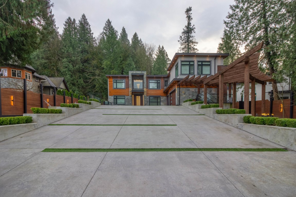 13906 35A AVENUE, SURREY 2