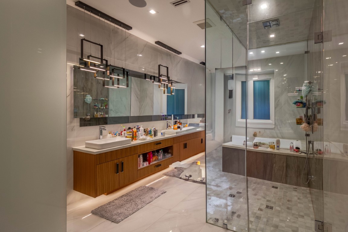13906 35A AVENUE, SURREY 22