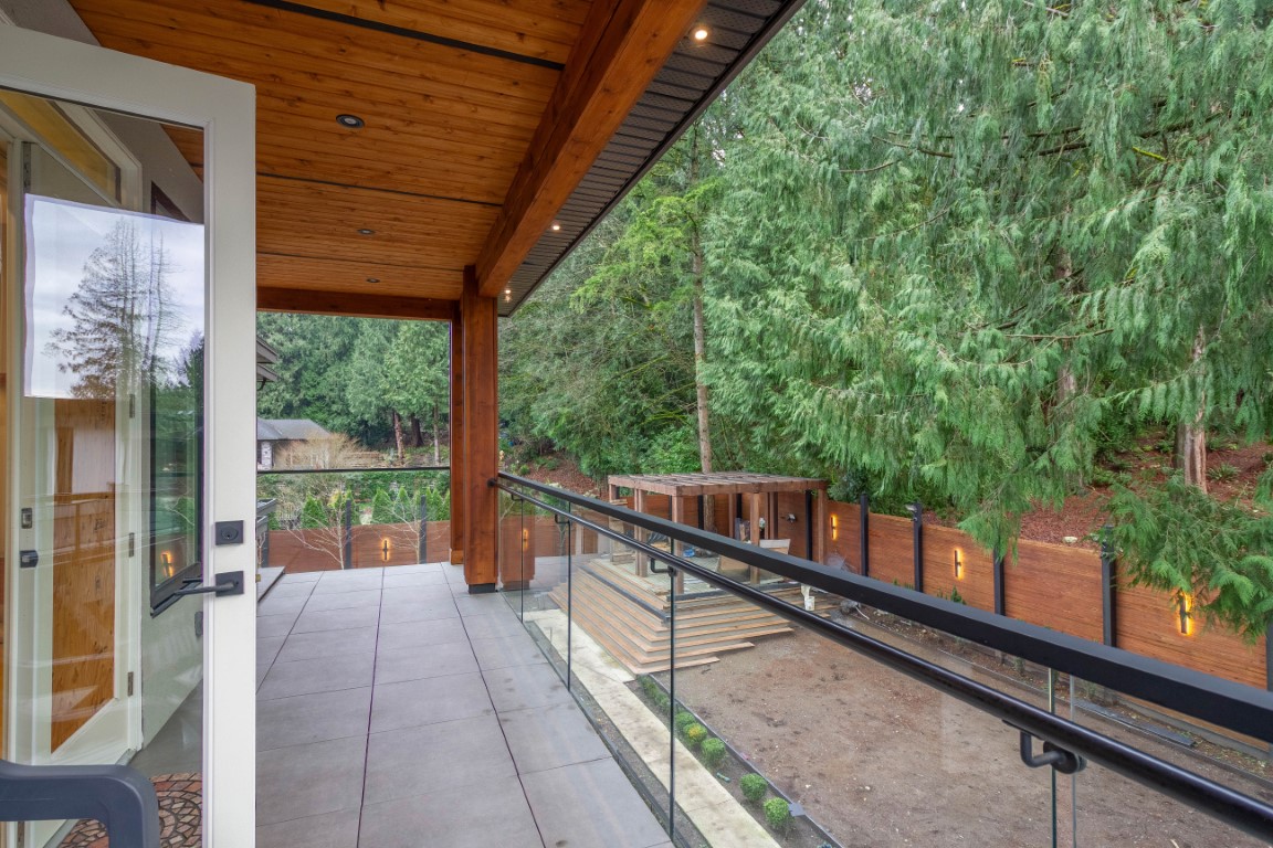 13906 35A AVENUE, SURREY 23