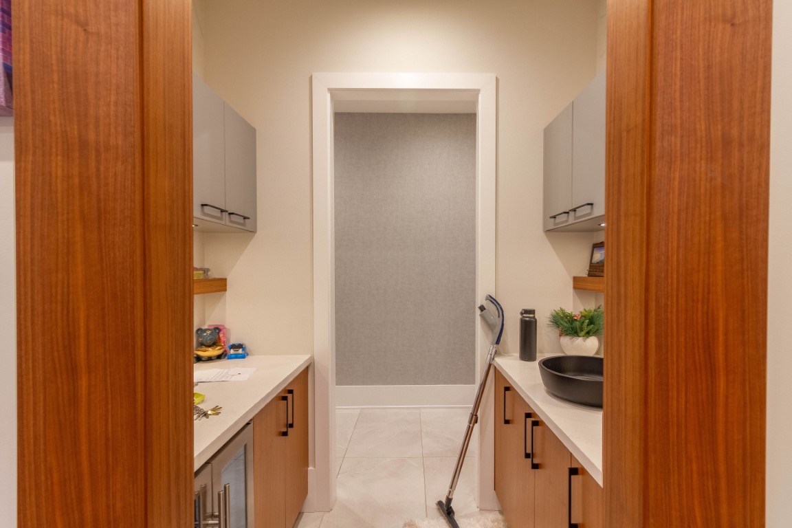 13906 35A AVENUE, SURREY 7