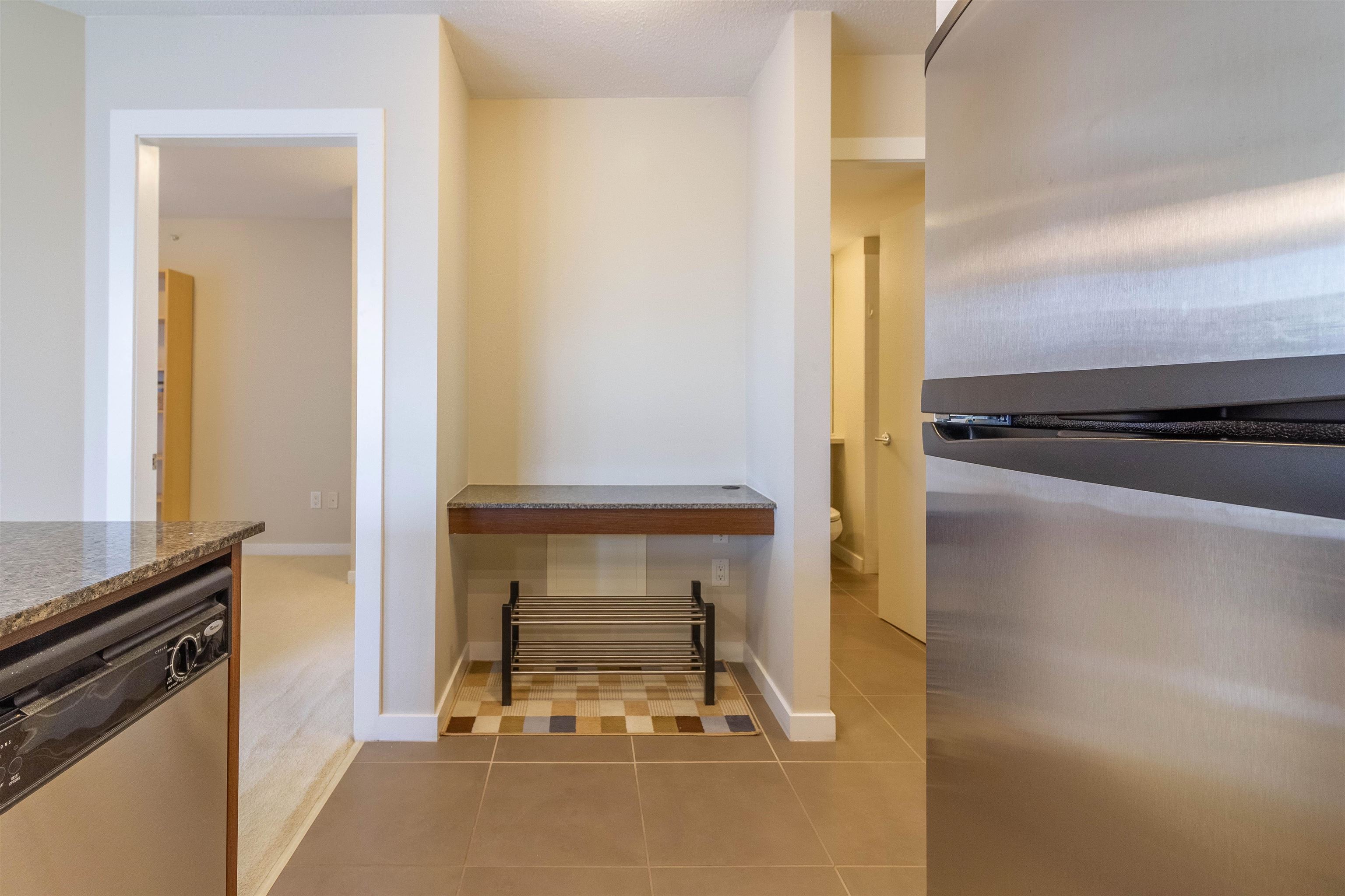 1406 4888 BRENTWOOD DRIVE 30