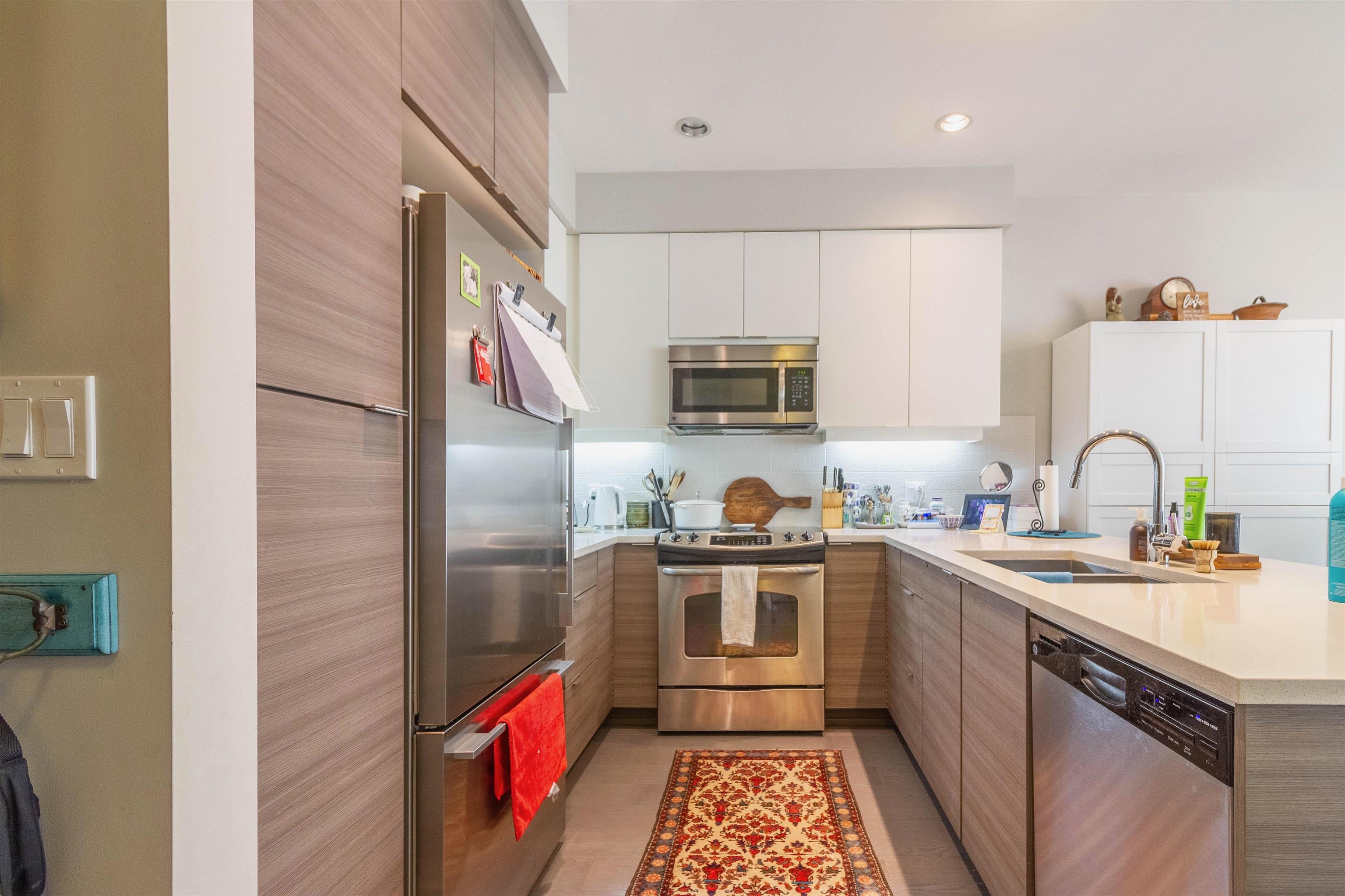 118 9050 HIGHLAND COURT 8