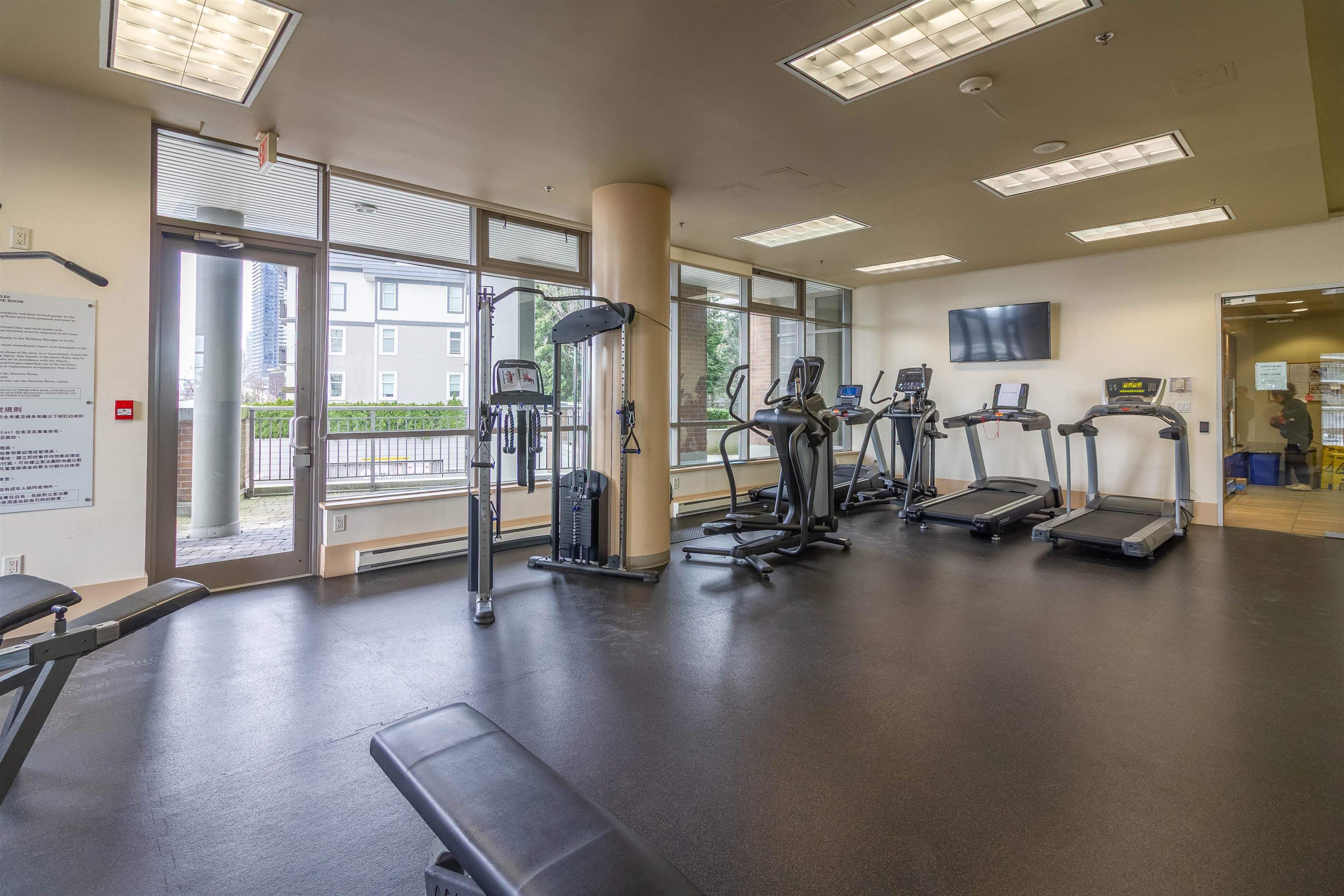 1406 4888 BRENTWOOD DRIVE 32