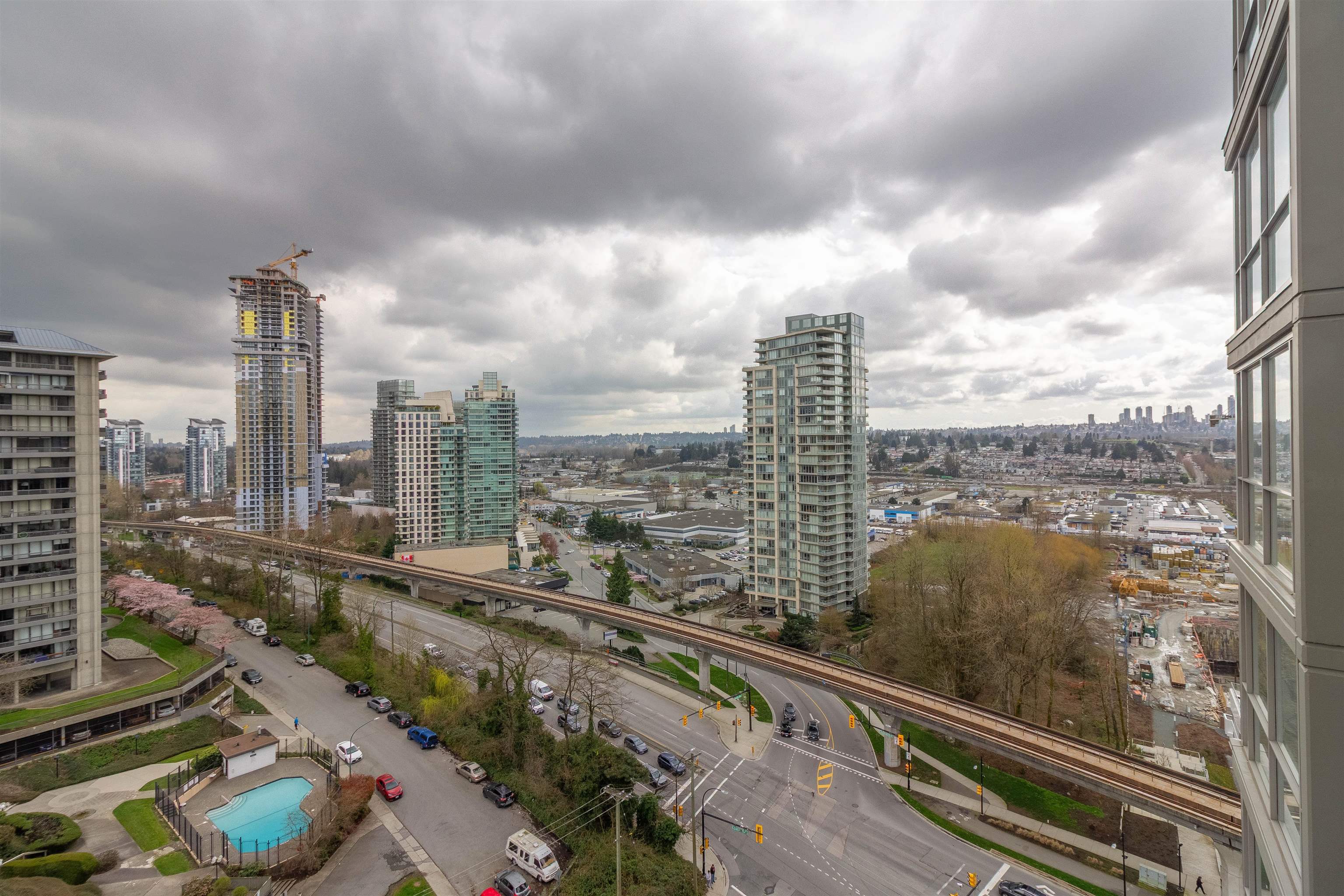 1406 4888 BRENTWOOD DRIVE 28