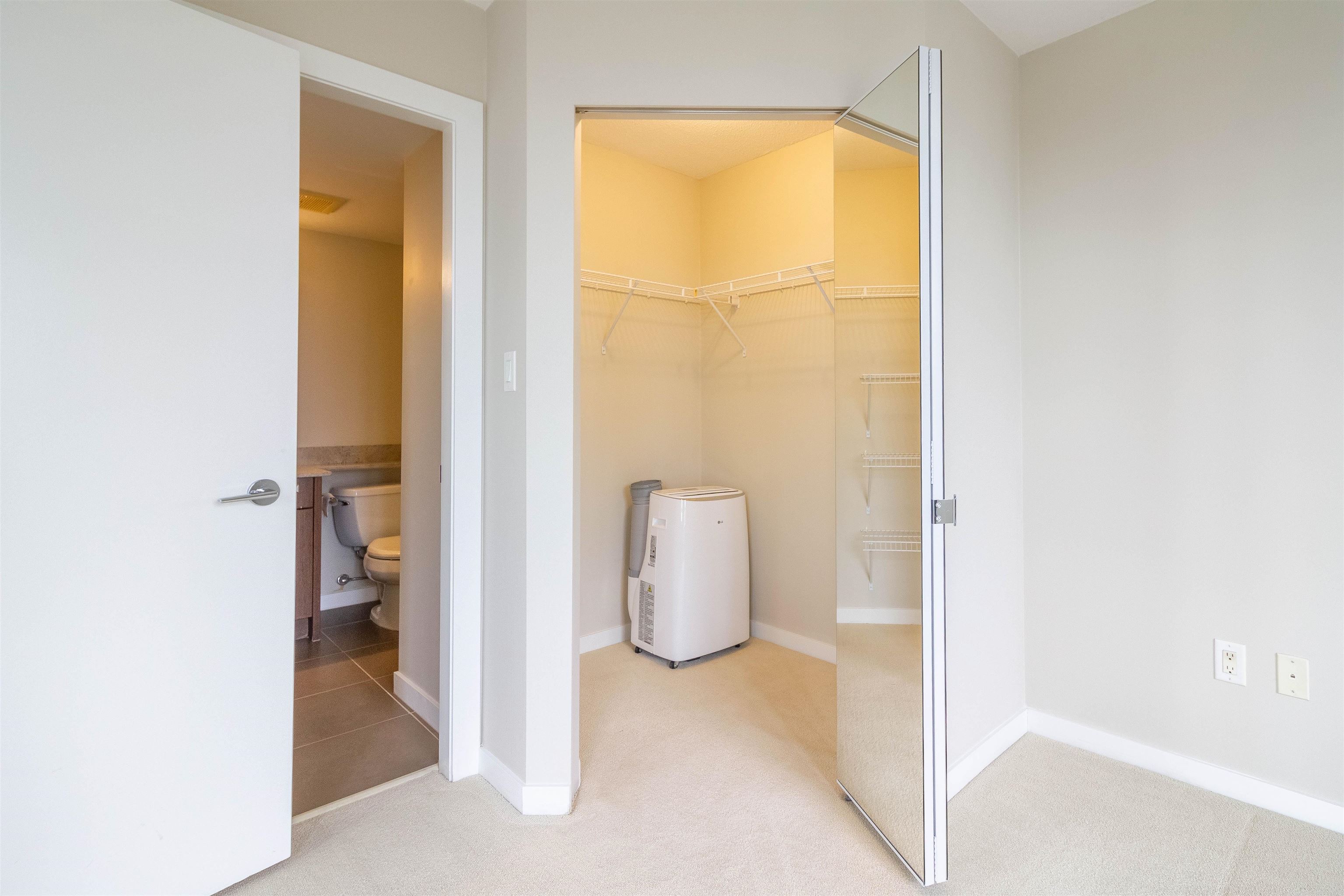 1406 4888 BRENTWOOD DRIVE 17