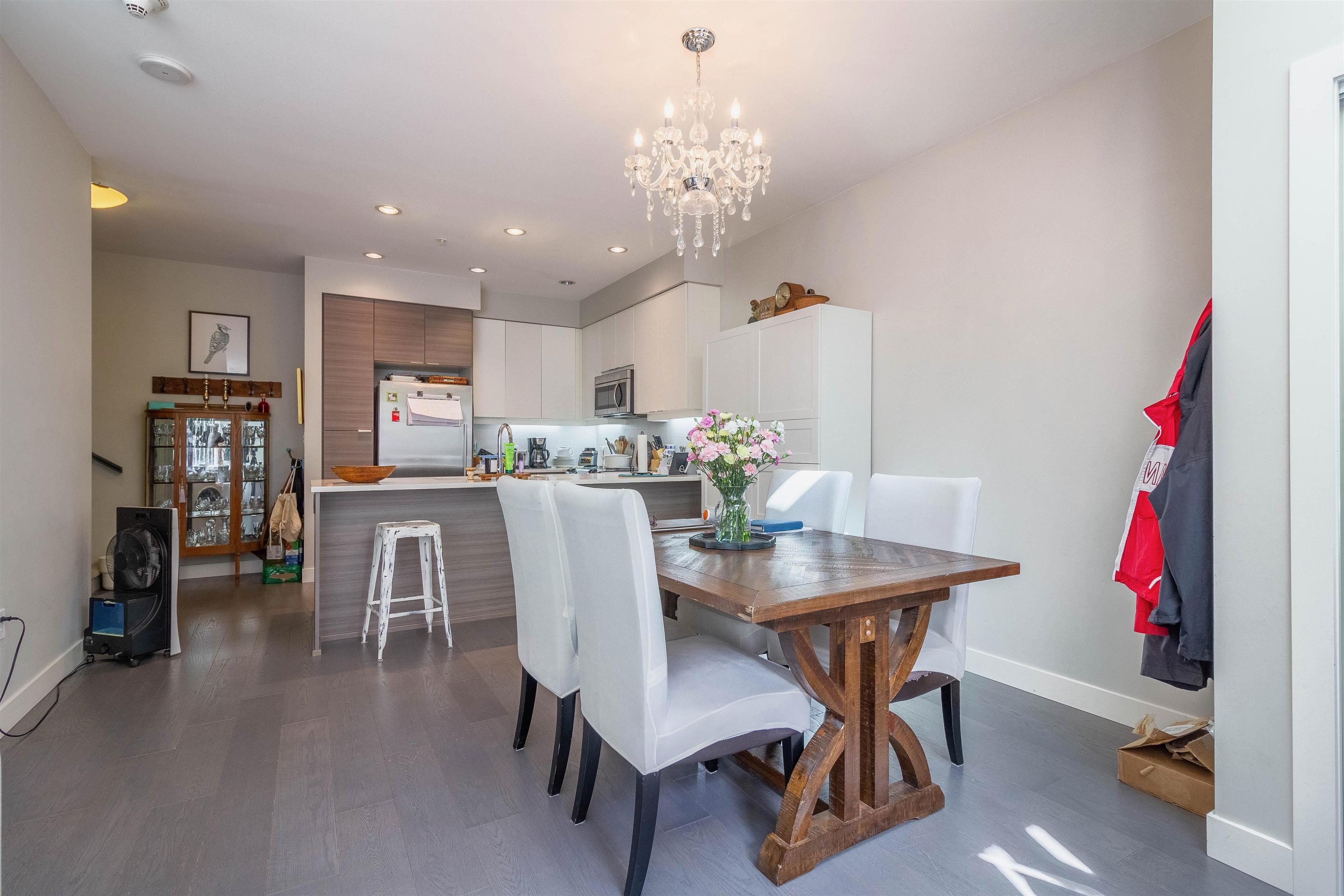 118 9050 HIGHLAND COURT 6