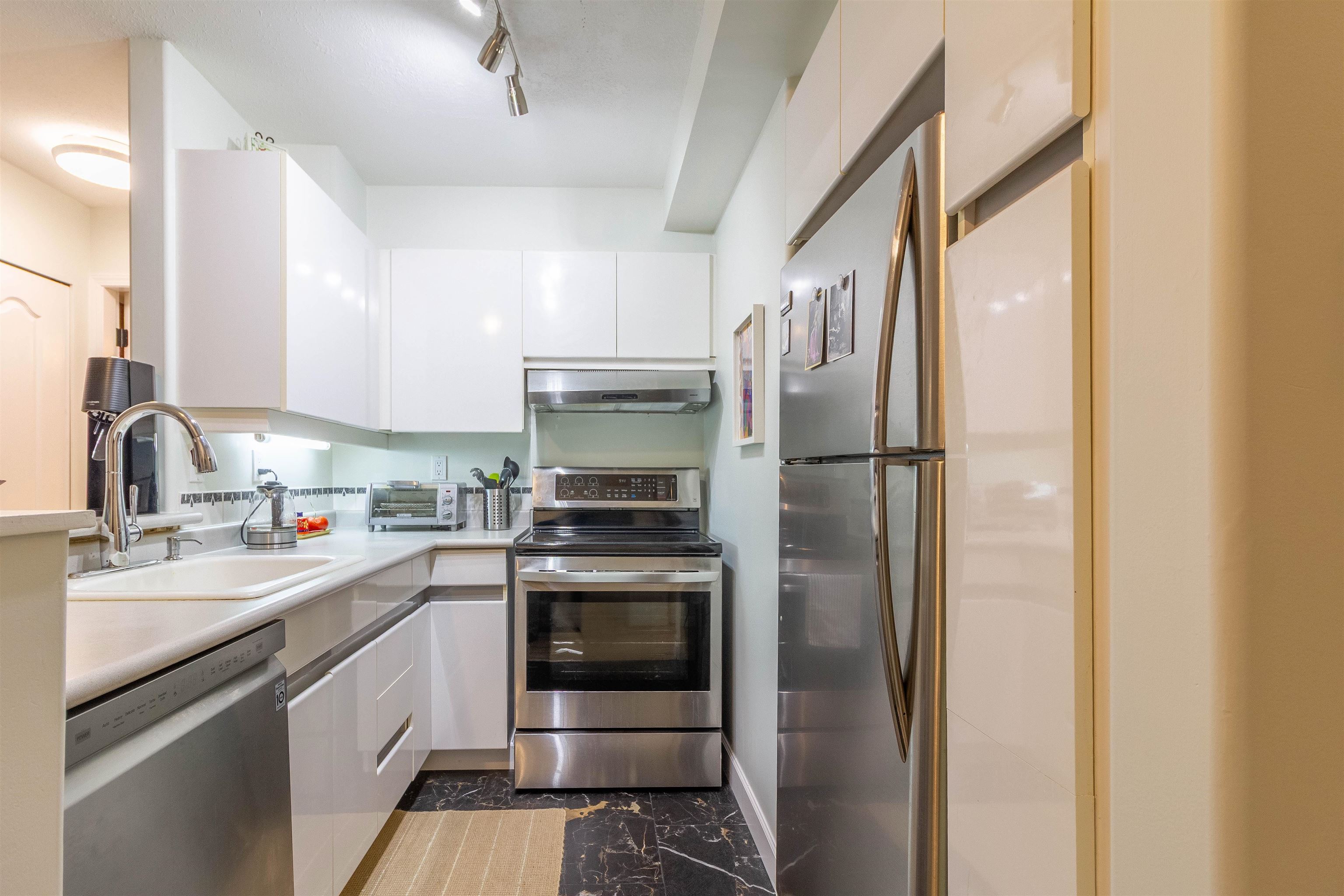 104 6745 STATION HILL COURT 15