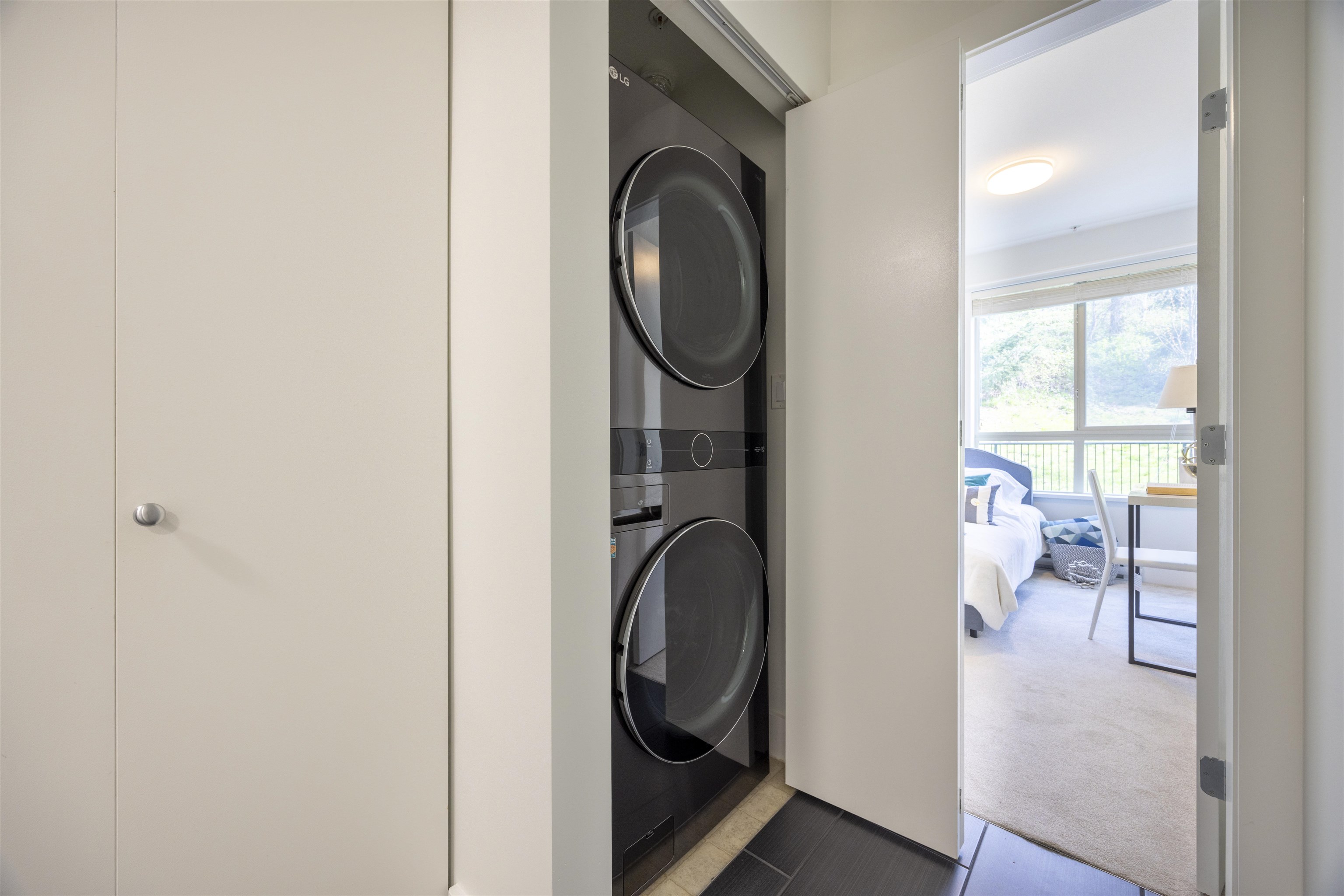 411 7428 BYRNEPARK WALK 8