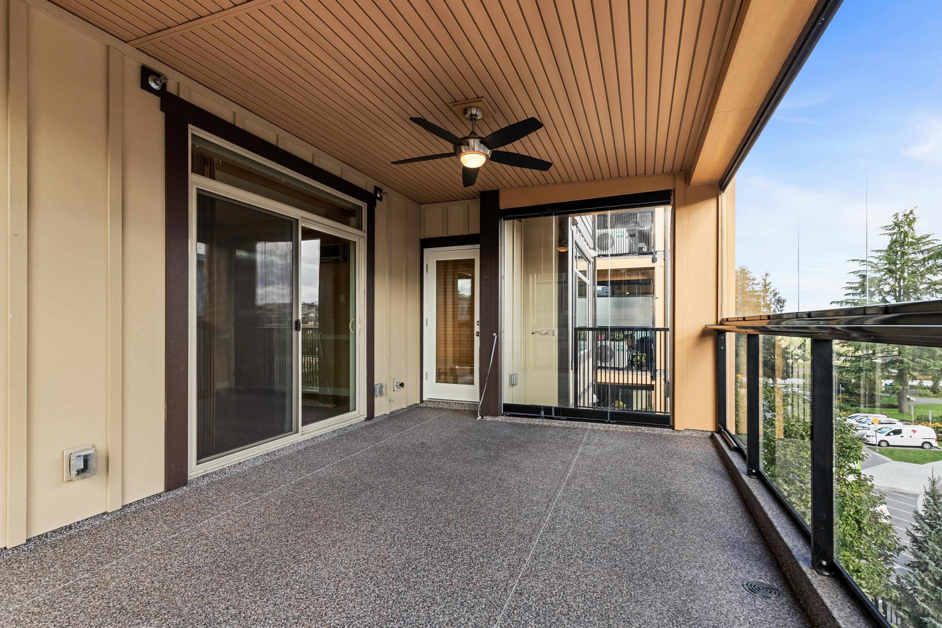 426A 8157 207 STREET 32