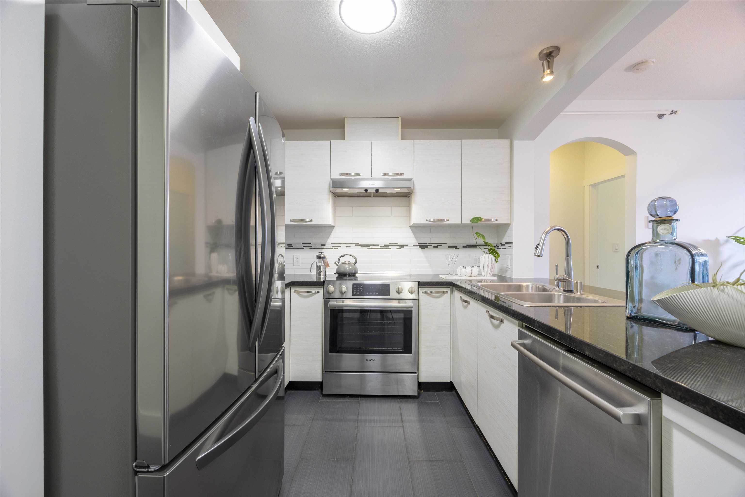 411 7428 BYRNEPARK WALK 6