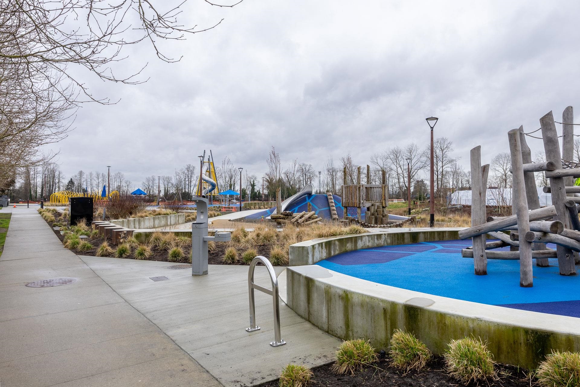 301 3281 E KENT AVENUE NORTH 39