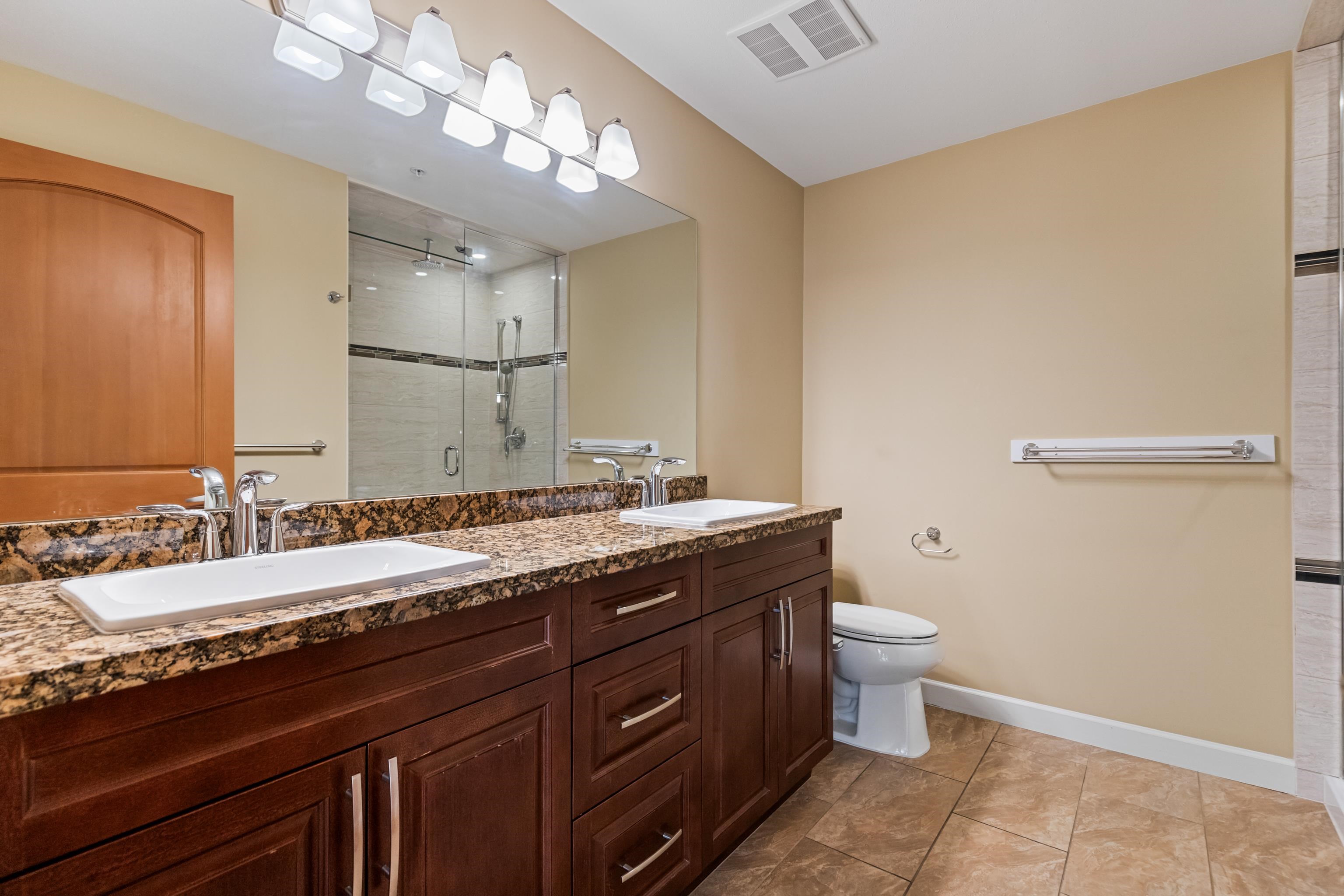 426A 8157 207 STREET 20