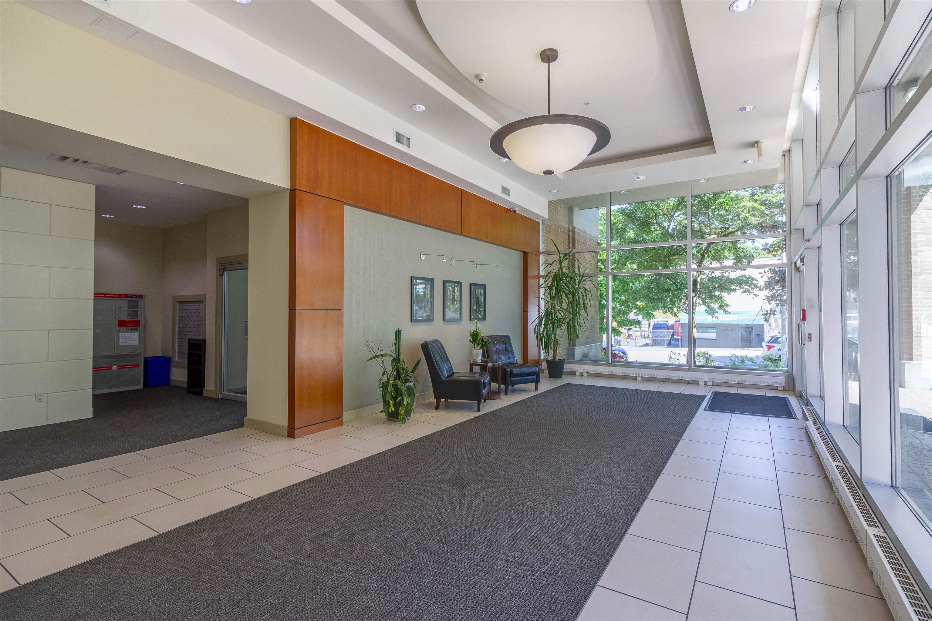 2404 4388 BUCHANAN STREET 38