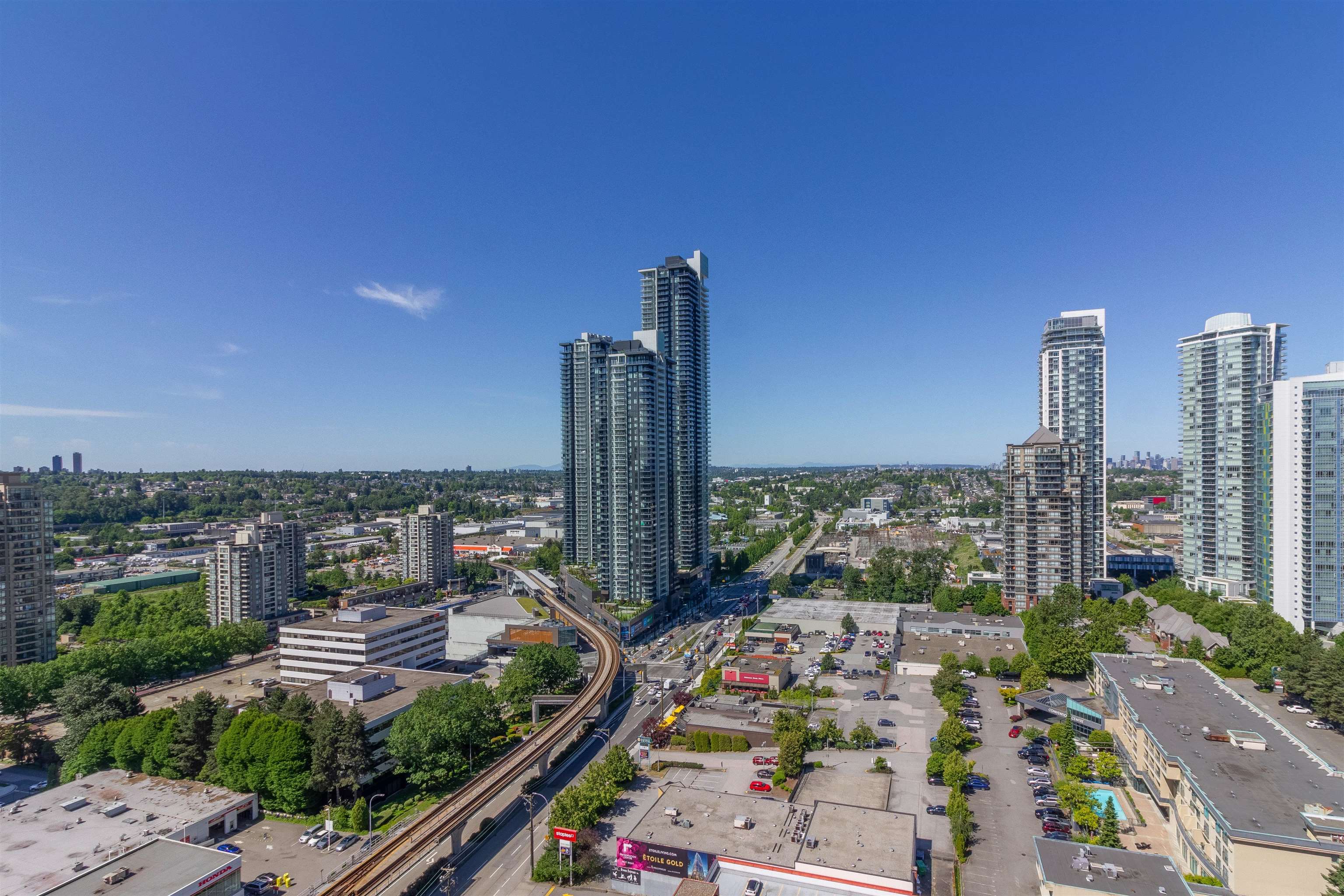 2404 4388 BUCHANAN STREET 31