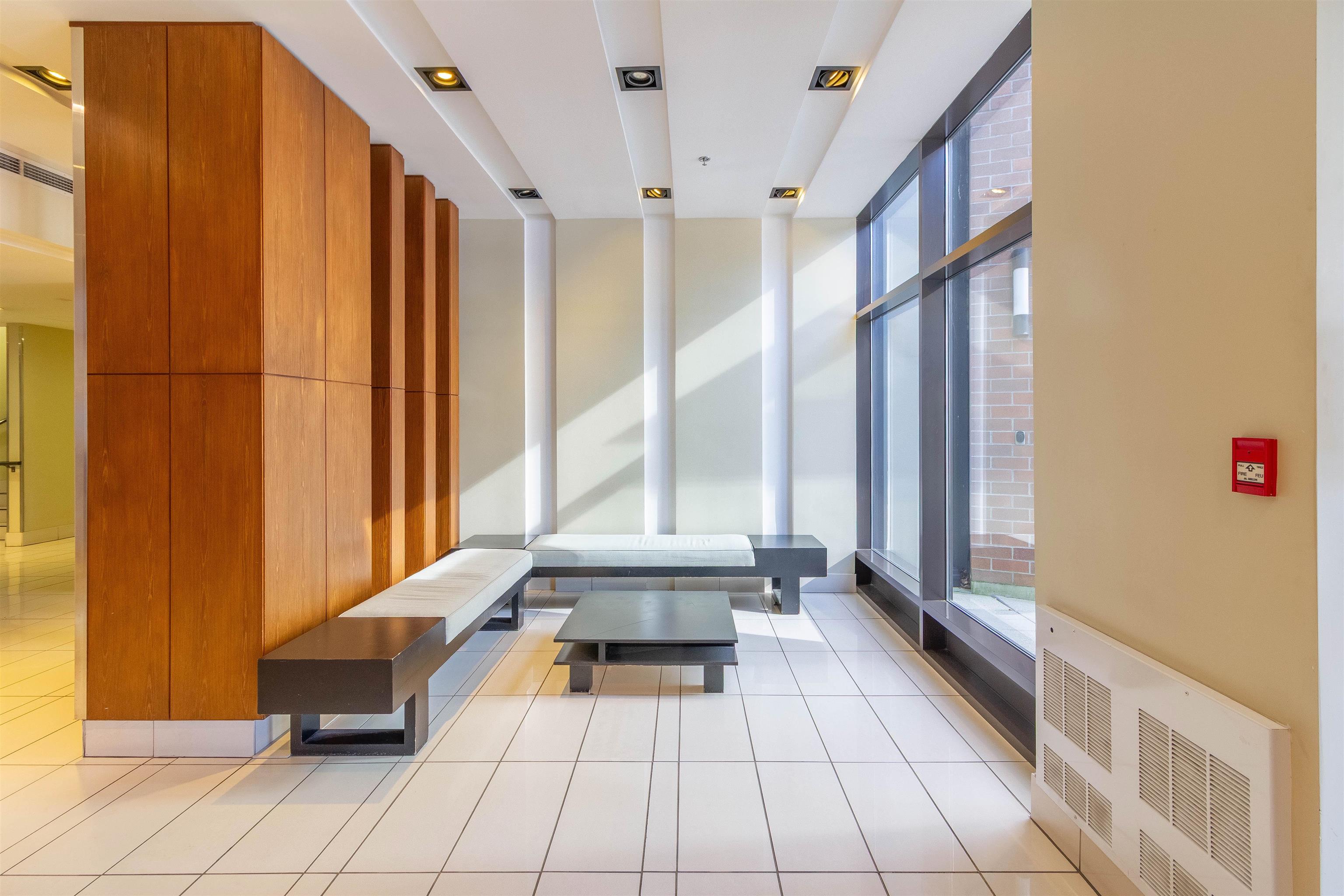 1906 4118 DAWSON STREET 35