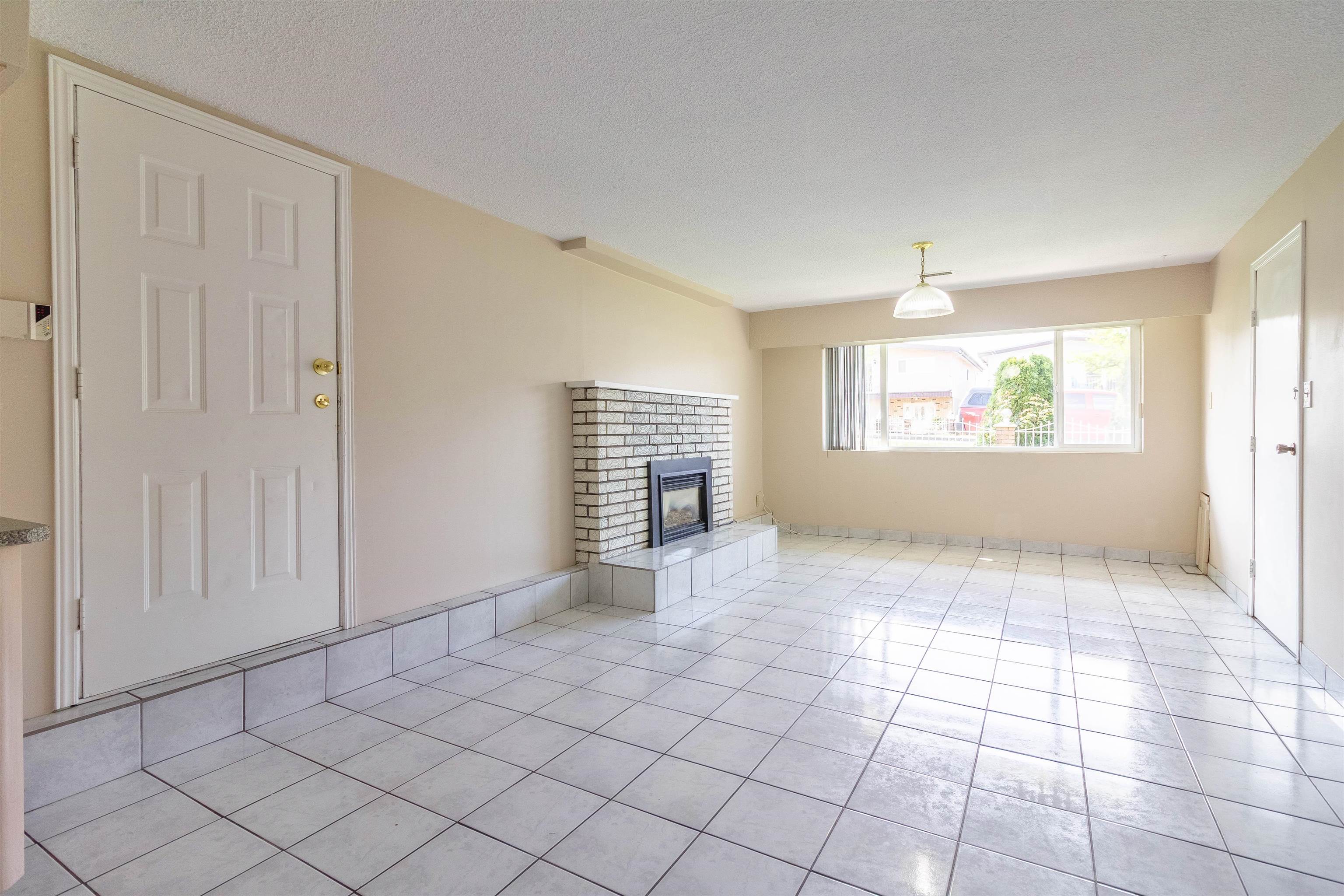 4651 GEORGIA STREET 28