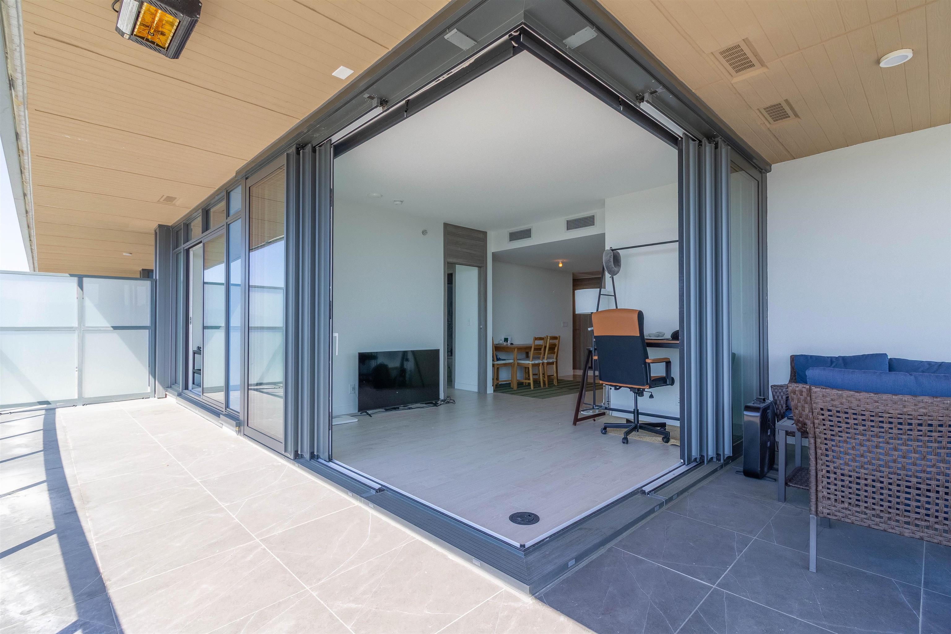 2909 4890 LOUGHEED HIGHWAY 10