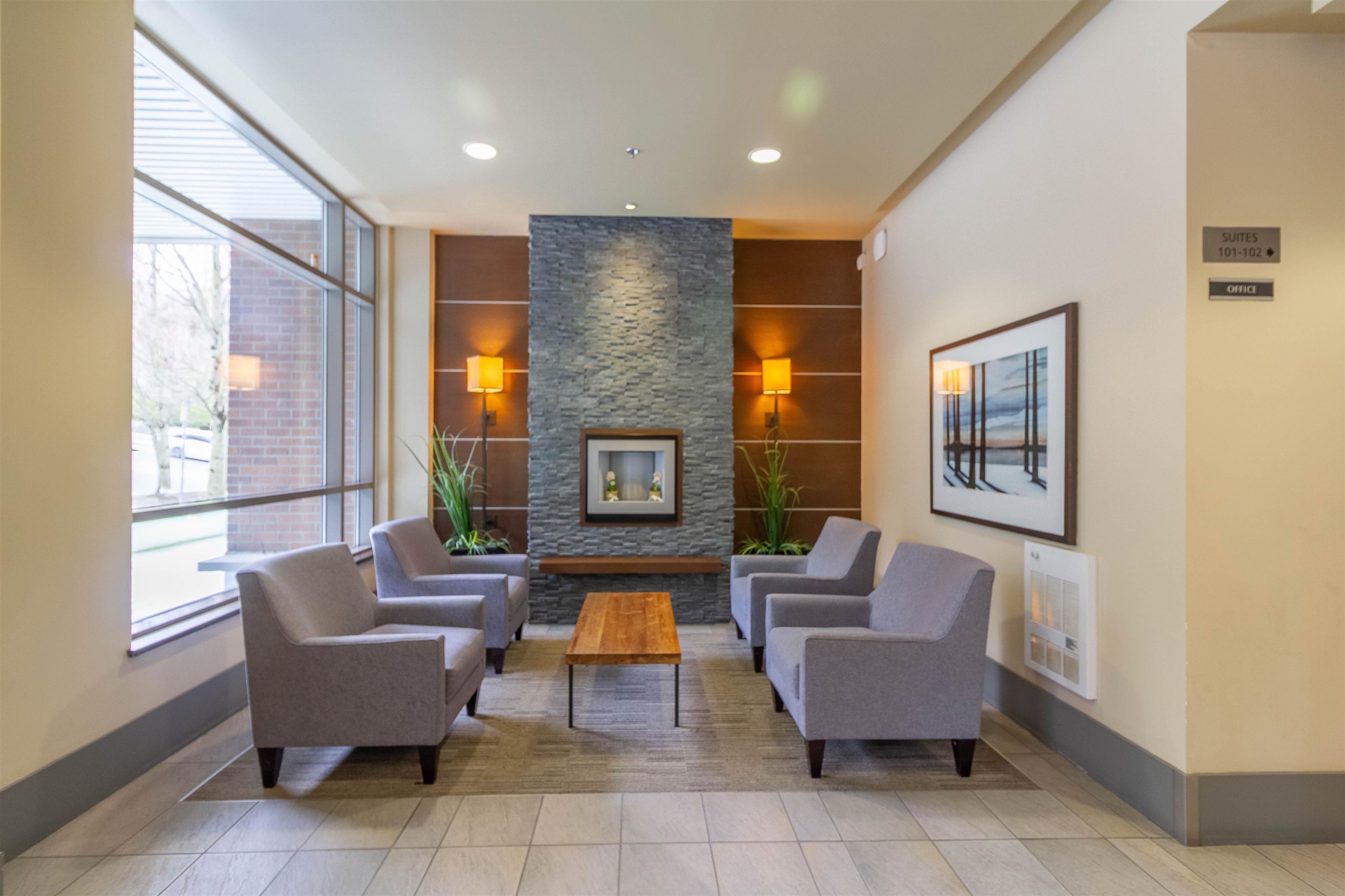 1407 4888 BRENTWOOD DRIVE 27