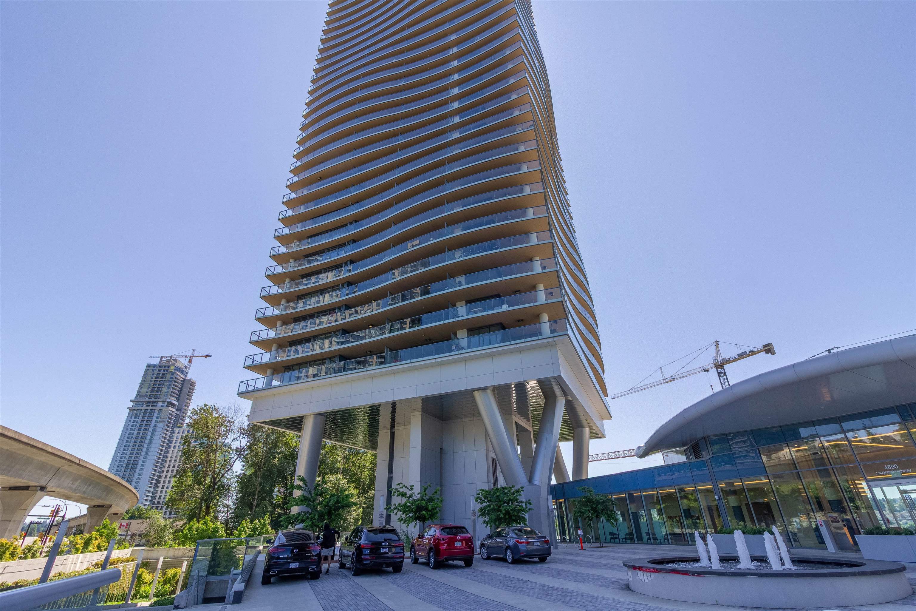 2909 4890 LOUGHEED HIGHWAY 33