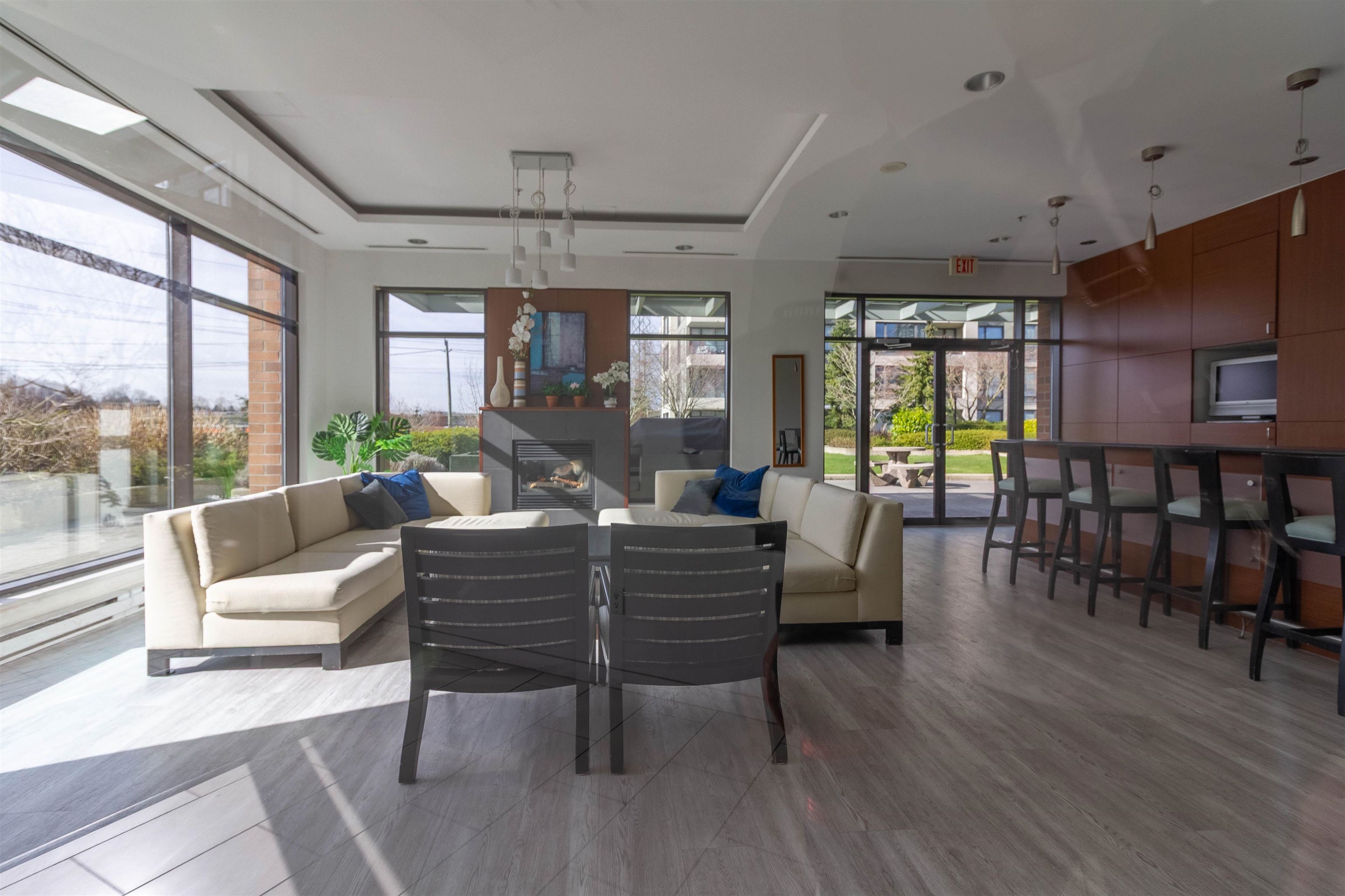 1906 4118 DAWSON STREET 28