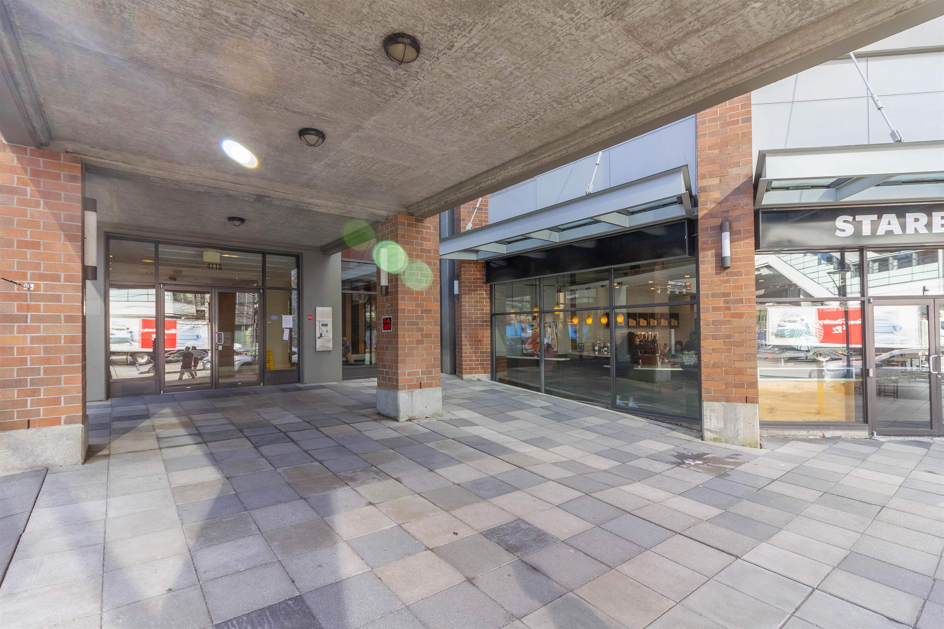 1906 4118 DAWSON STREET 37