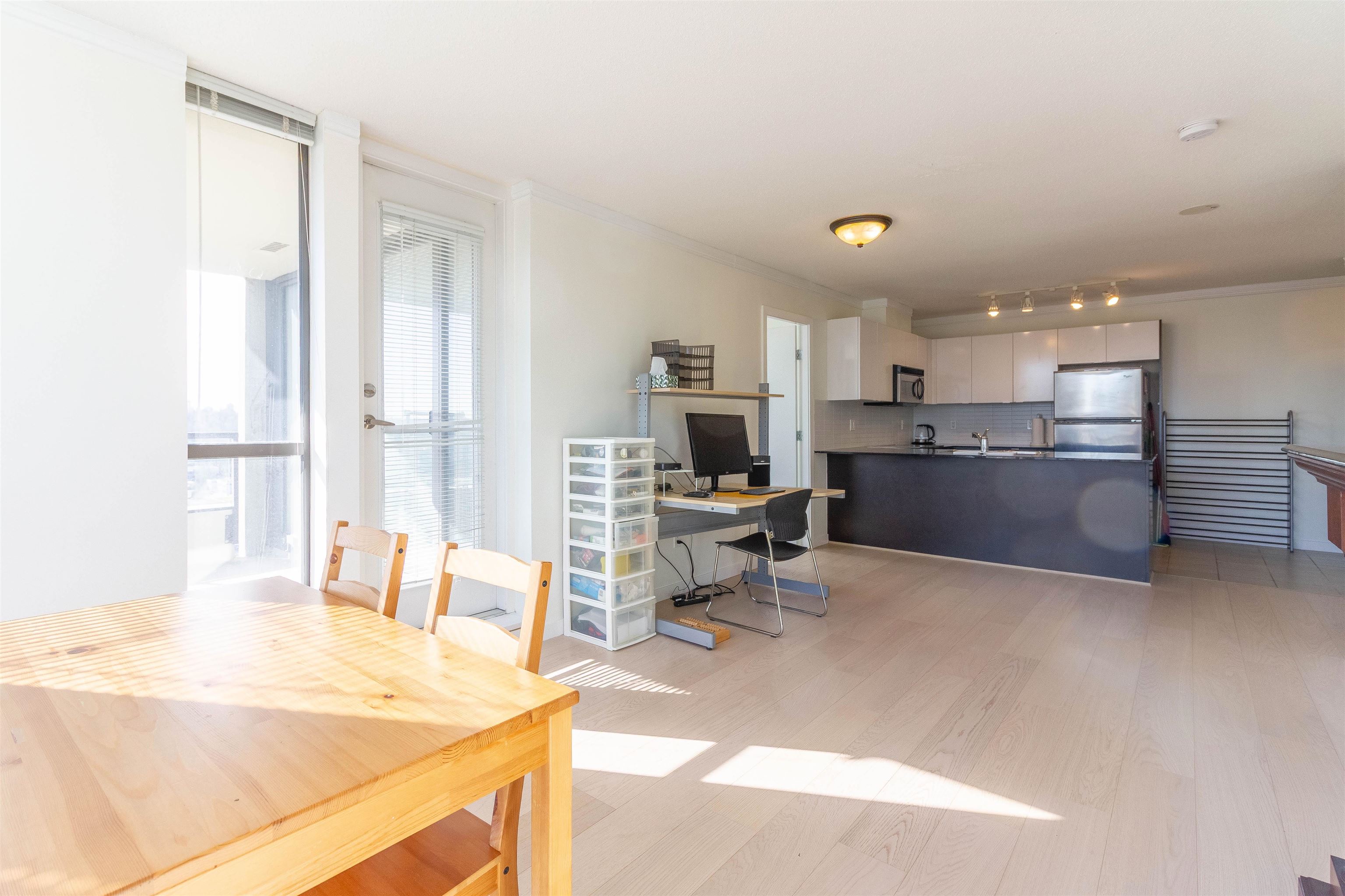 1906 4118 DAWSON STREET 5