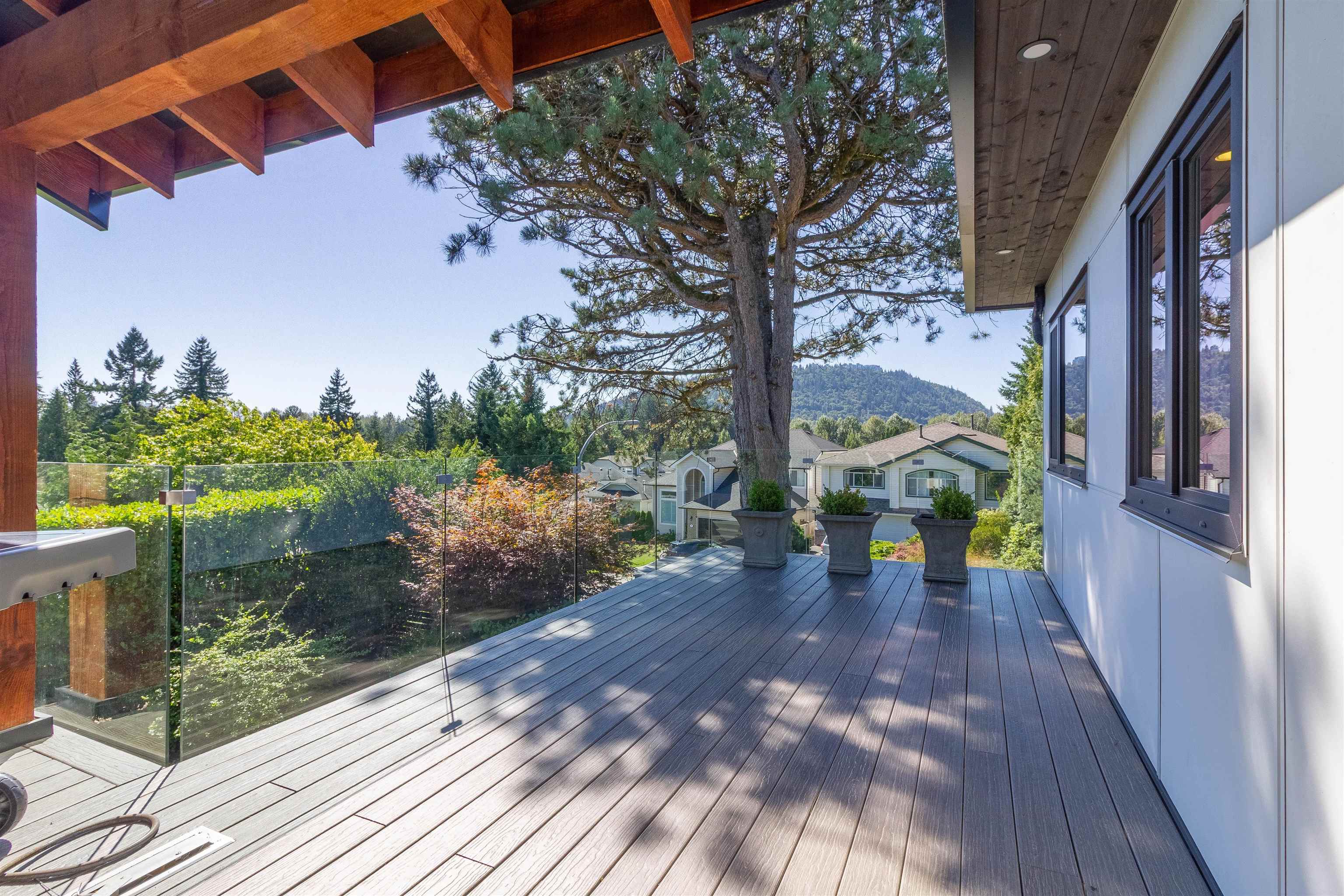 302 OXFORD DRIVE 14