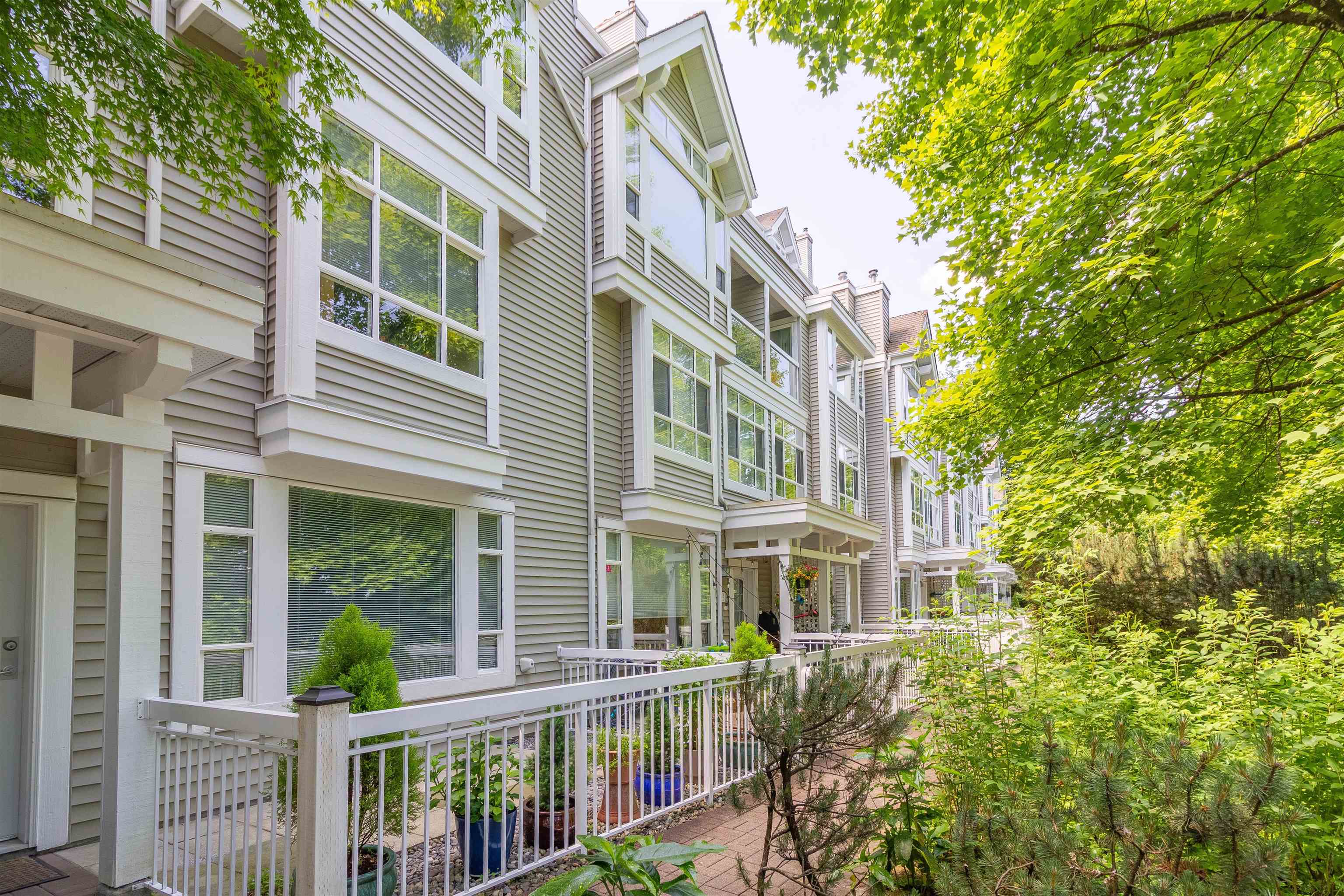 3 3033 TERRAVISTA PLACE 33