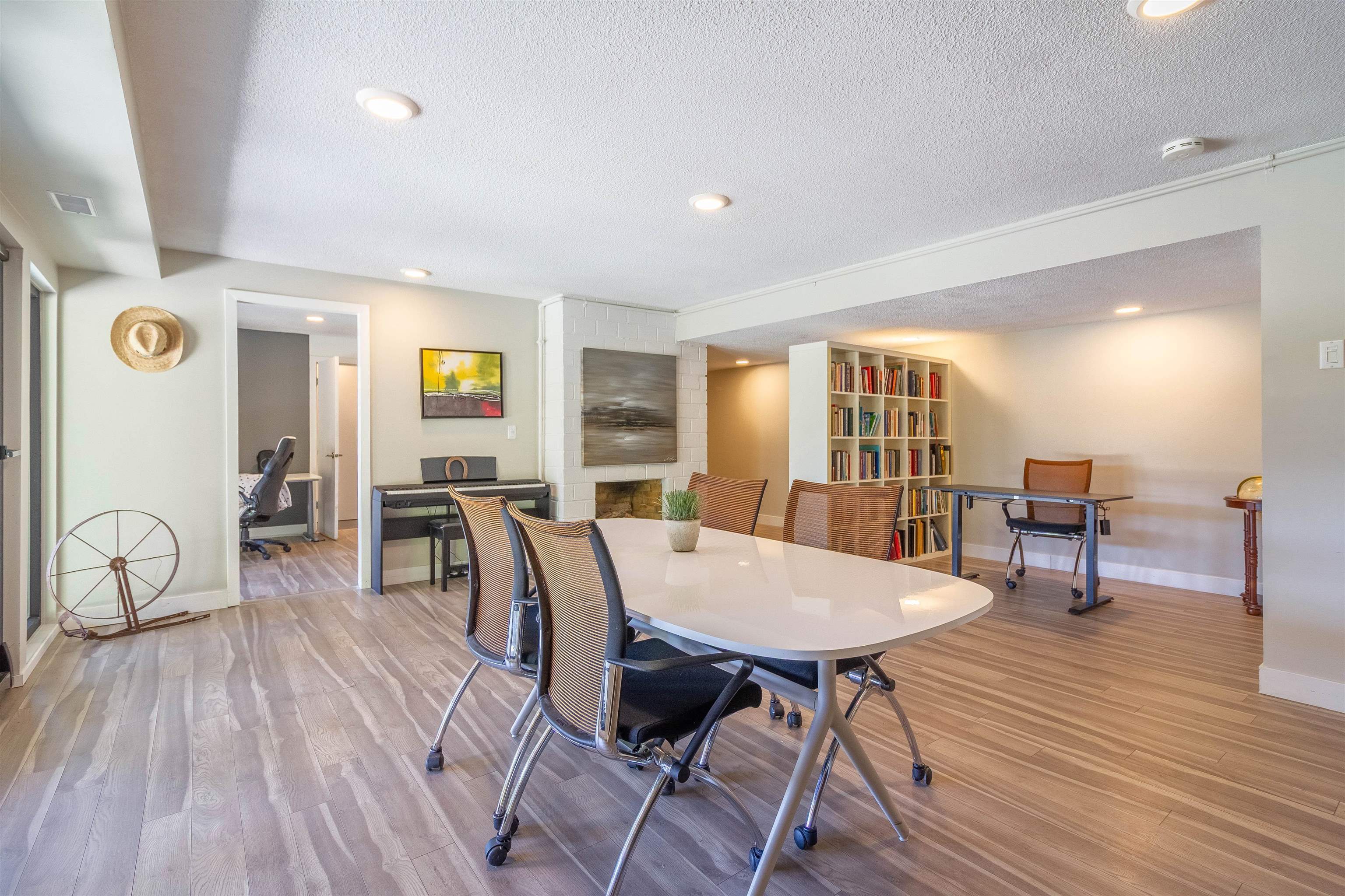 302 OXFORD DRIVE 28
