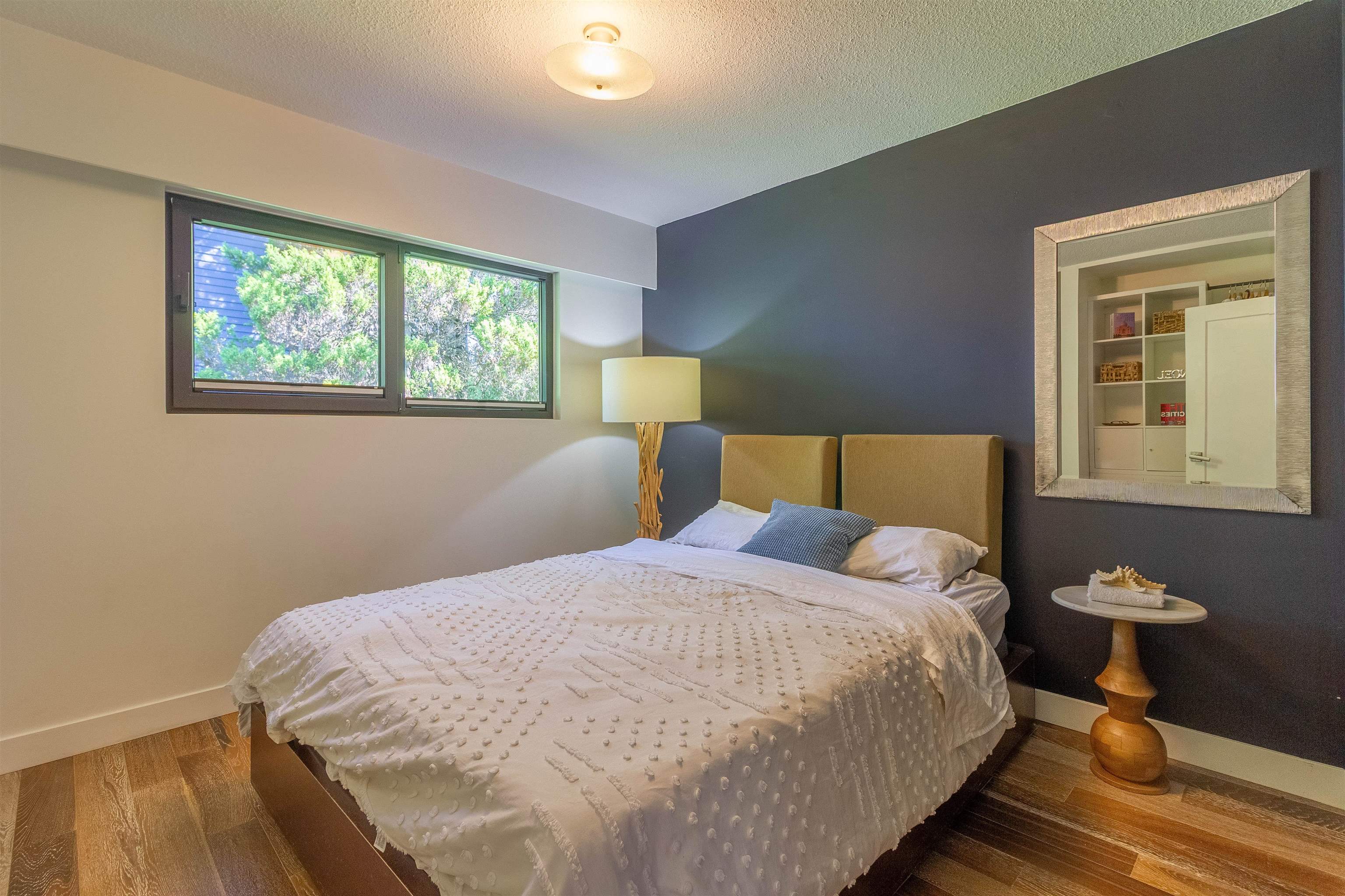 302 OXFORD DRIVE 22