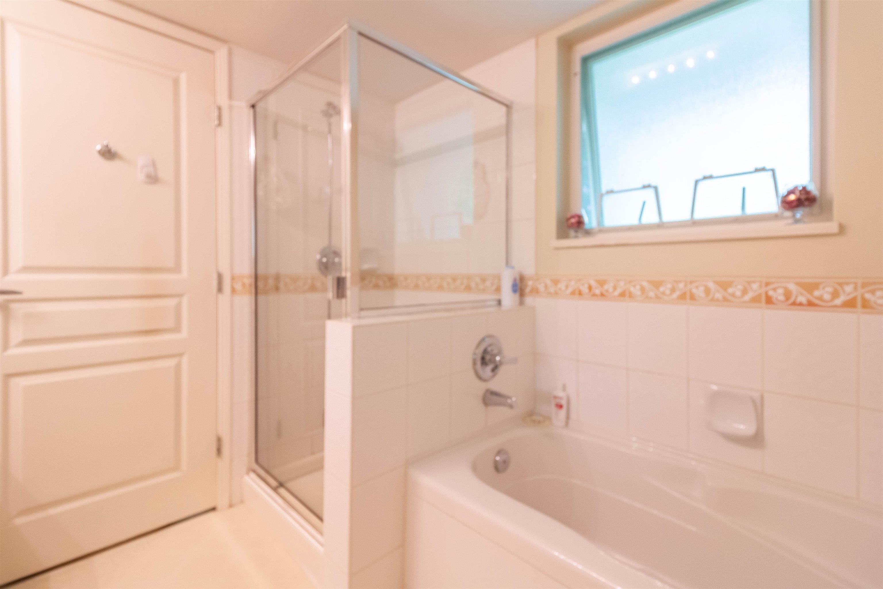3 3033 TERRAVISTA PLACE 20