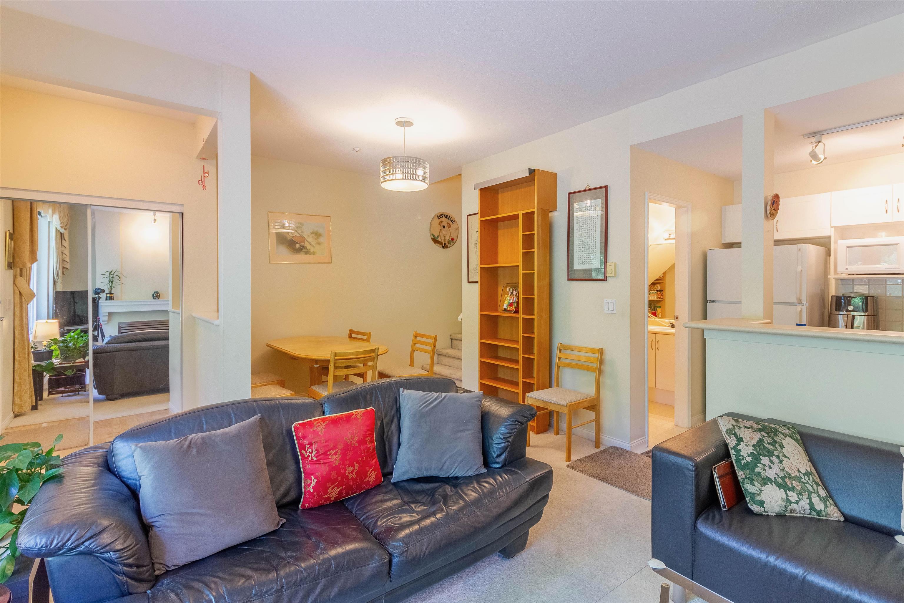 3 3033 TERRAVISTA PLACE 7