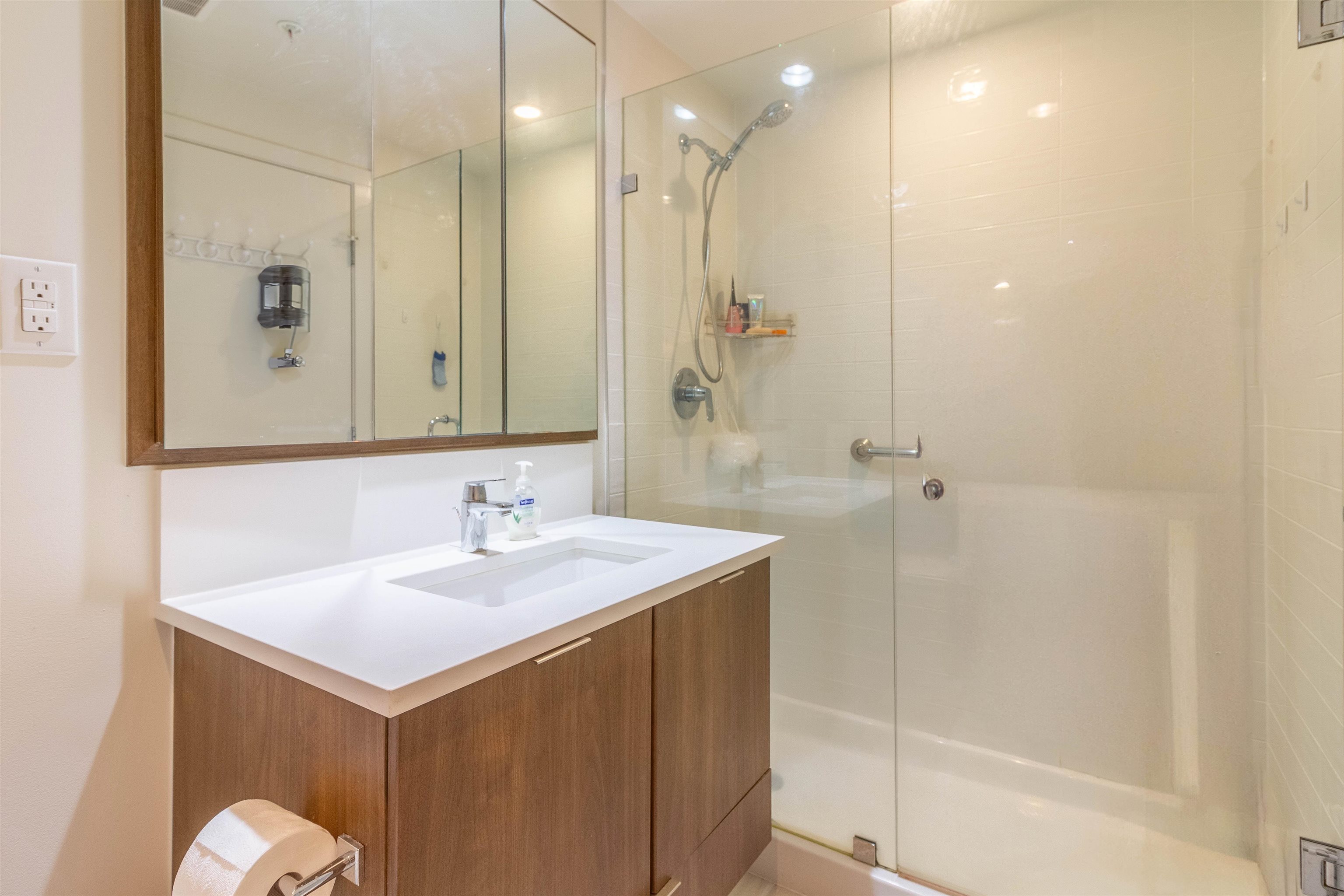 510 2188 MADISON AVENUE 11