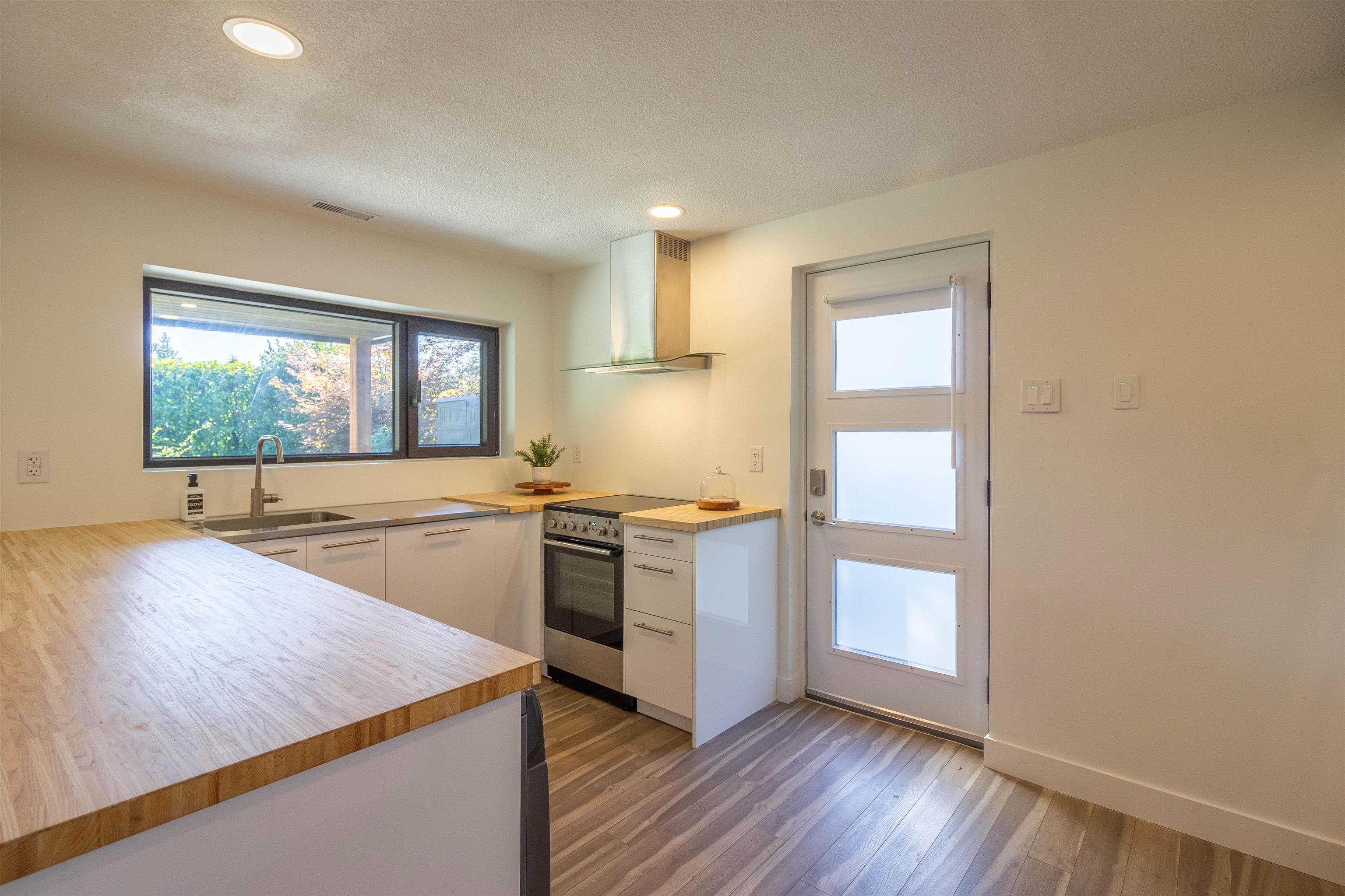 302 OXFORD DRIVE 29