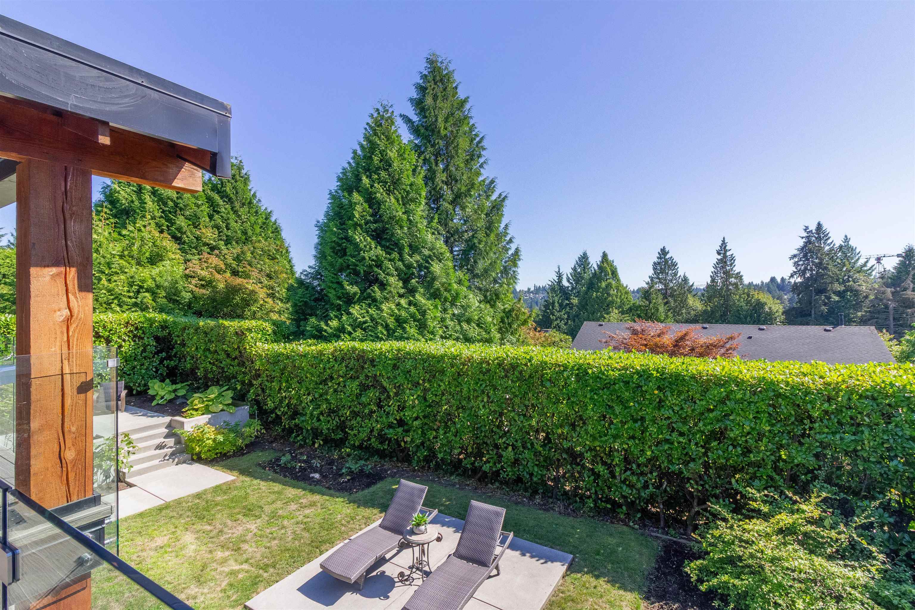 302 OXFORD DRIVE 17