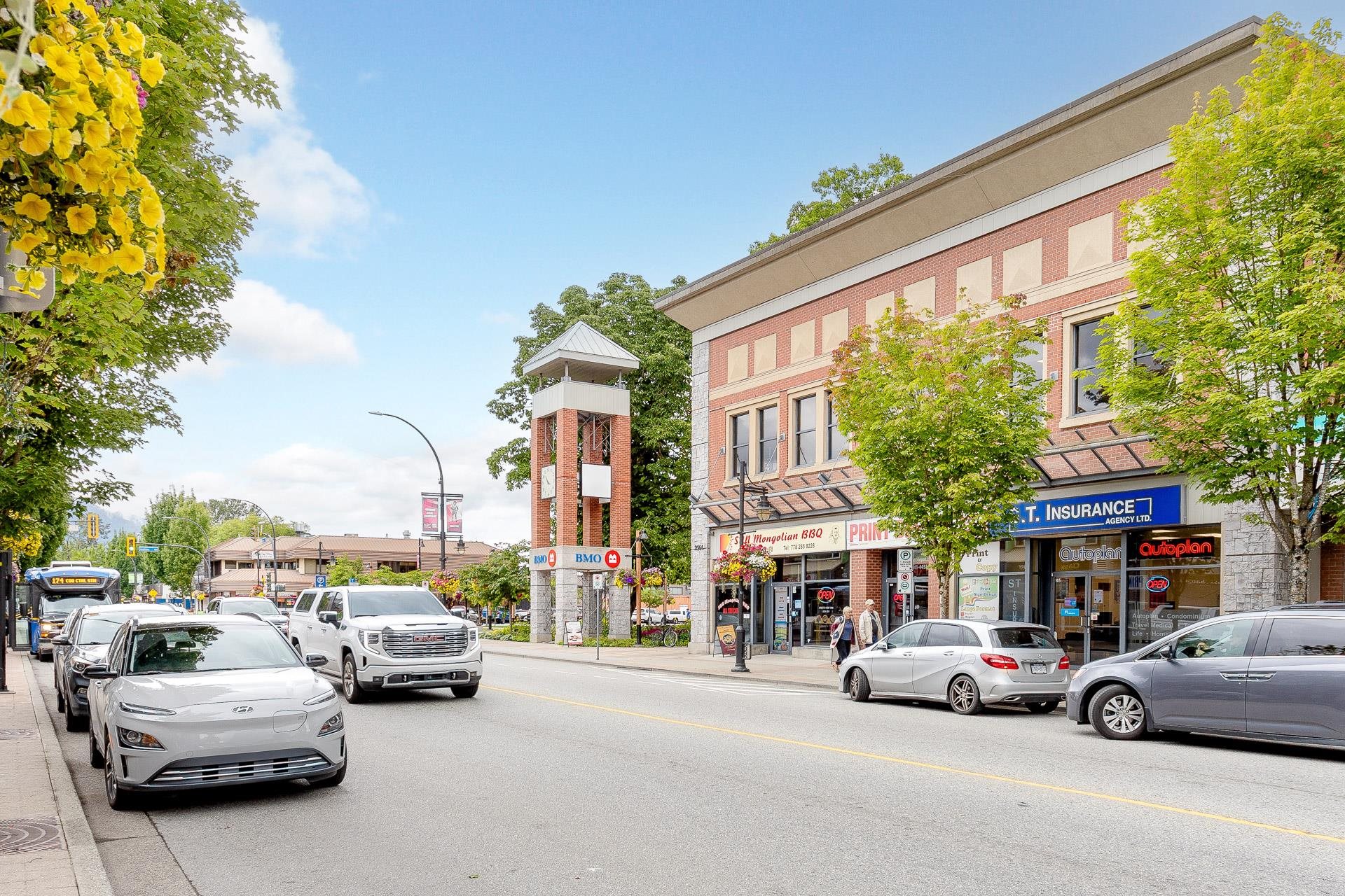 303 2357 WHYTE AVENUE 30