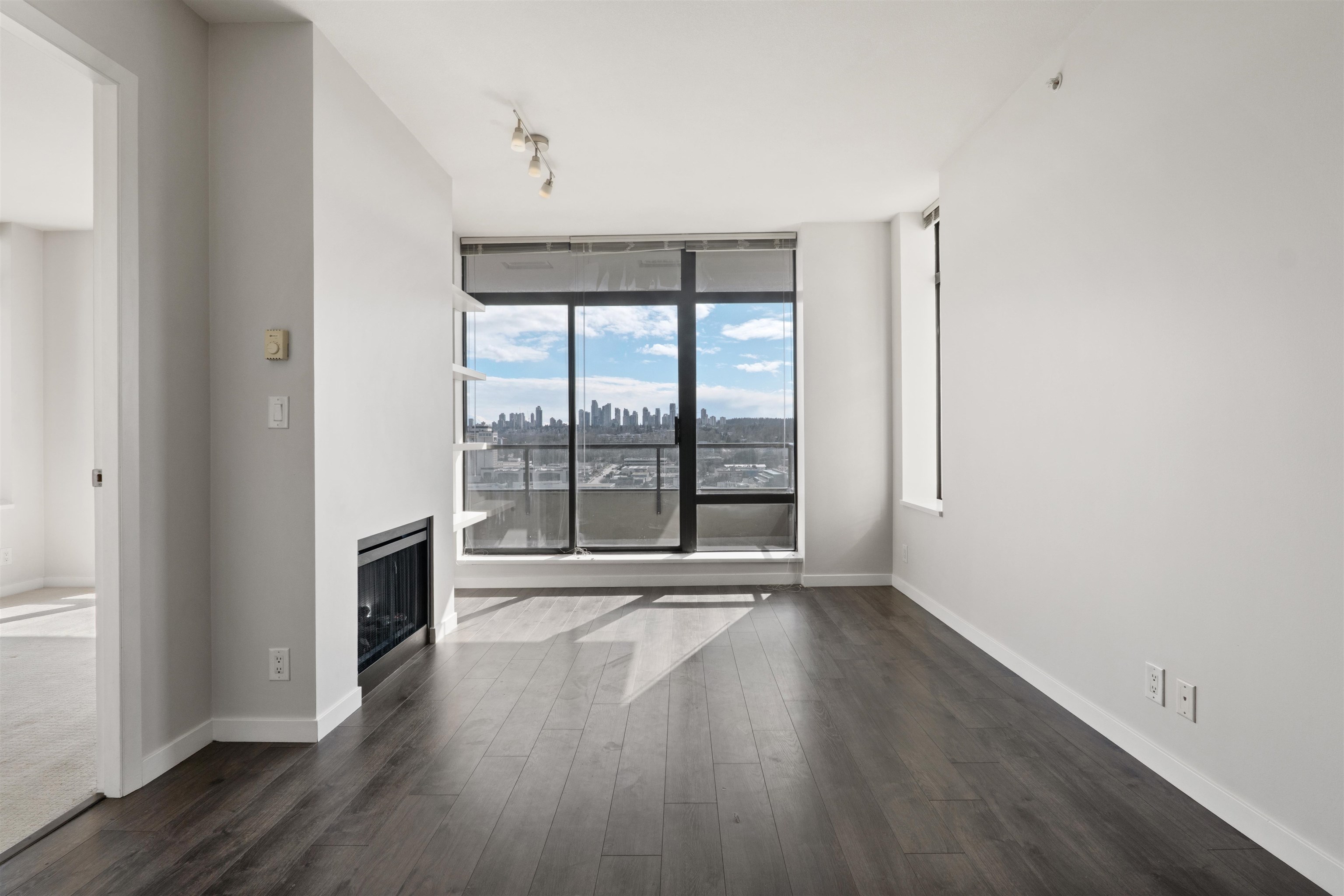 1902 2355 MADISON AVENUE 4