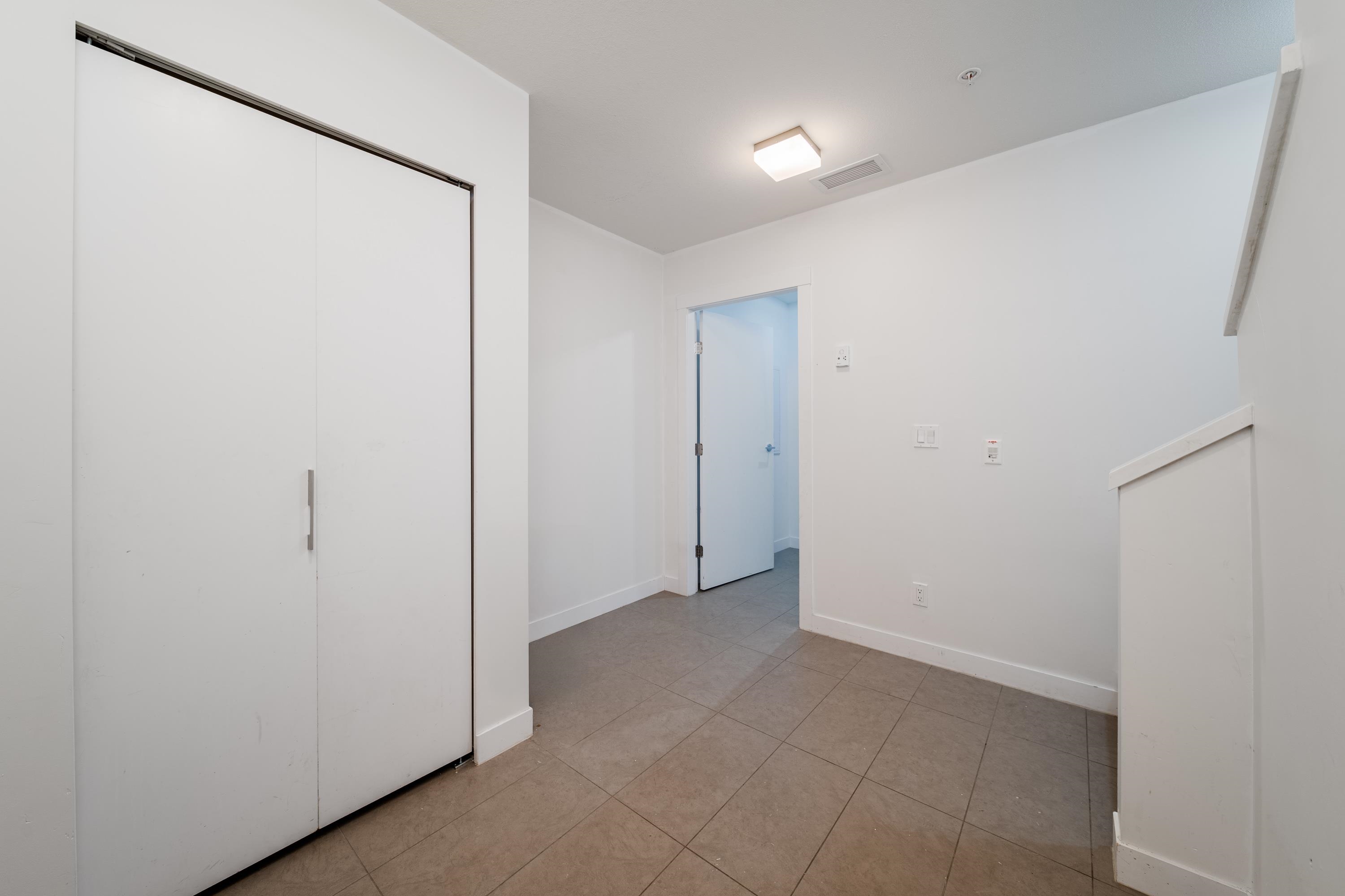 18 7039 MACPHERSON AVENUE 27
